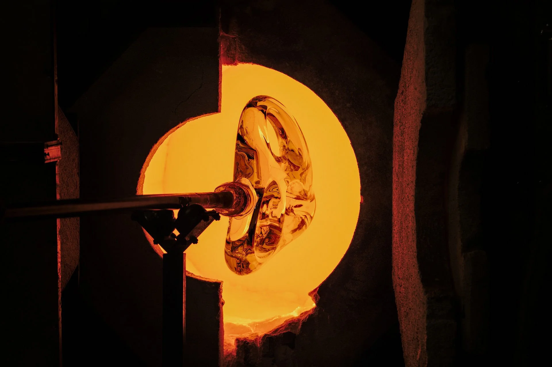 Alebrije Glass Blowing: A Fantastical Recreation