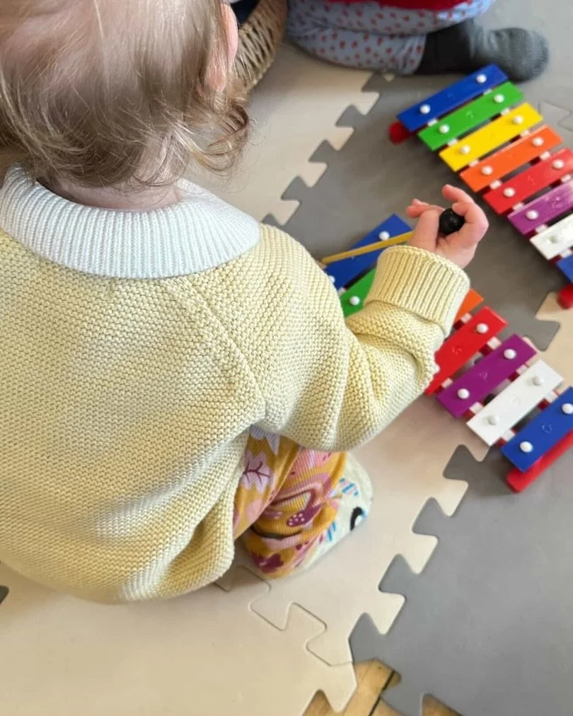 Oh what a first week back it&rsquo;s been! Six mini musicians classes, three afternoons of private teaching, lots of lovely happy students, and some awesome plans coming together for the Summer Term ahead!

#playtoplaymusic #alfold #minimusicians #mu