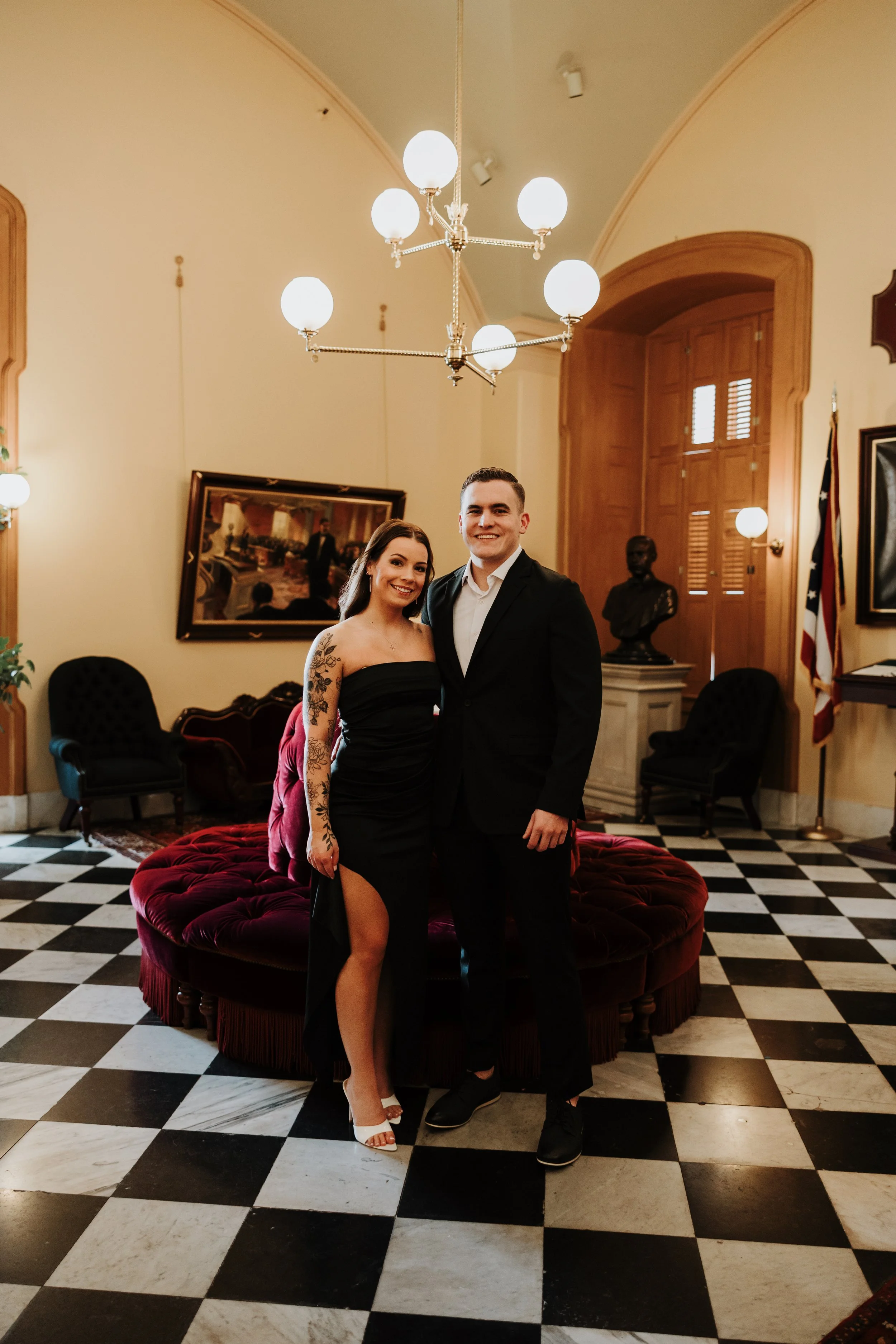 ohdeercollective-ohio-statehouse-wedding-photographer-9.jpg