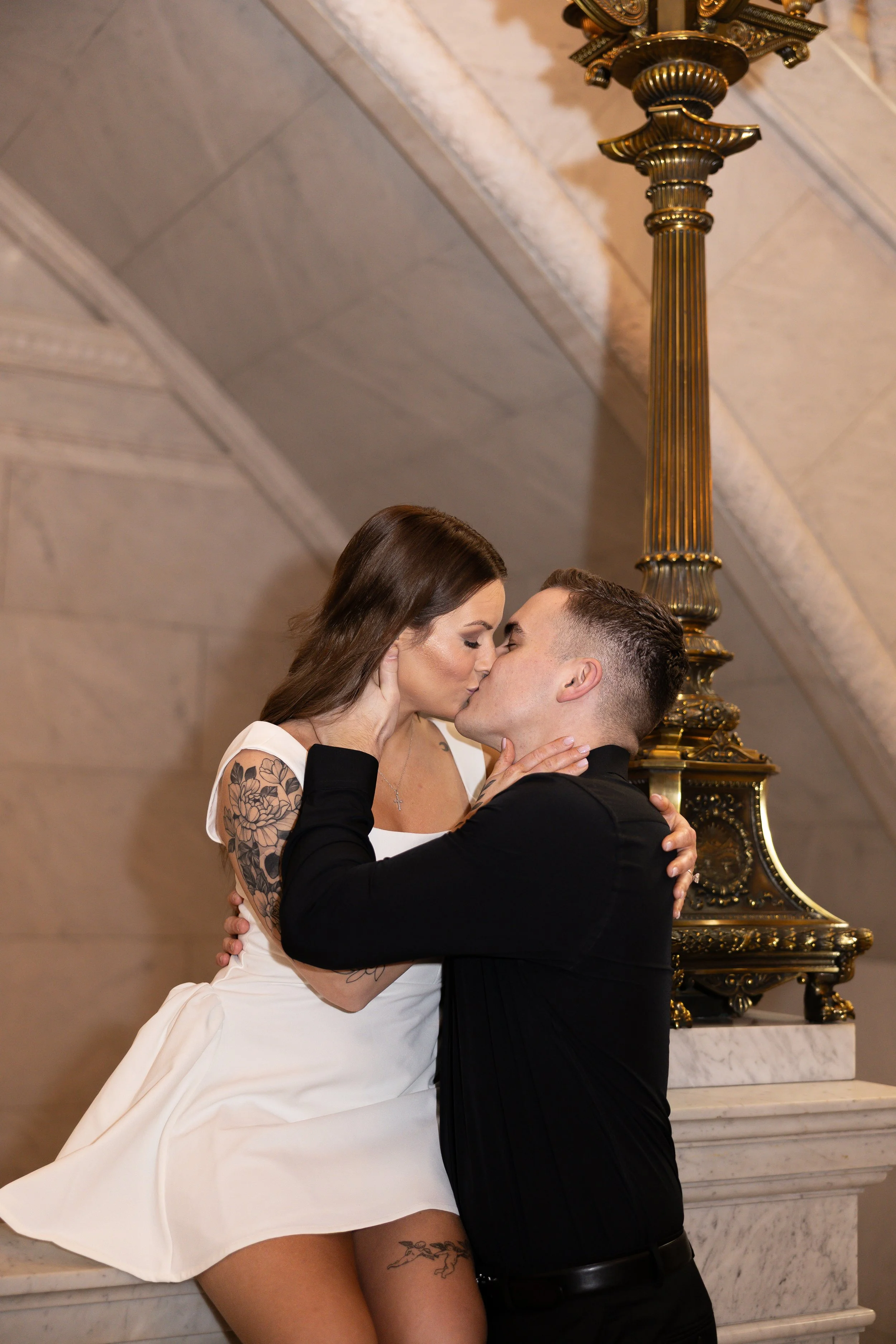 ohdeercollective-ohio-statehouse-wedding-photographer-79.jpg
