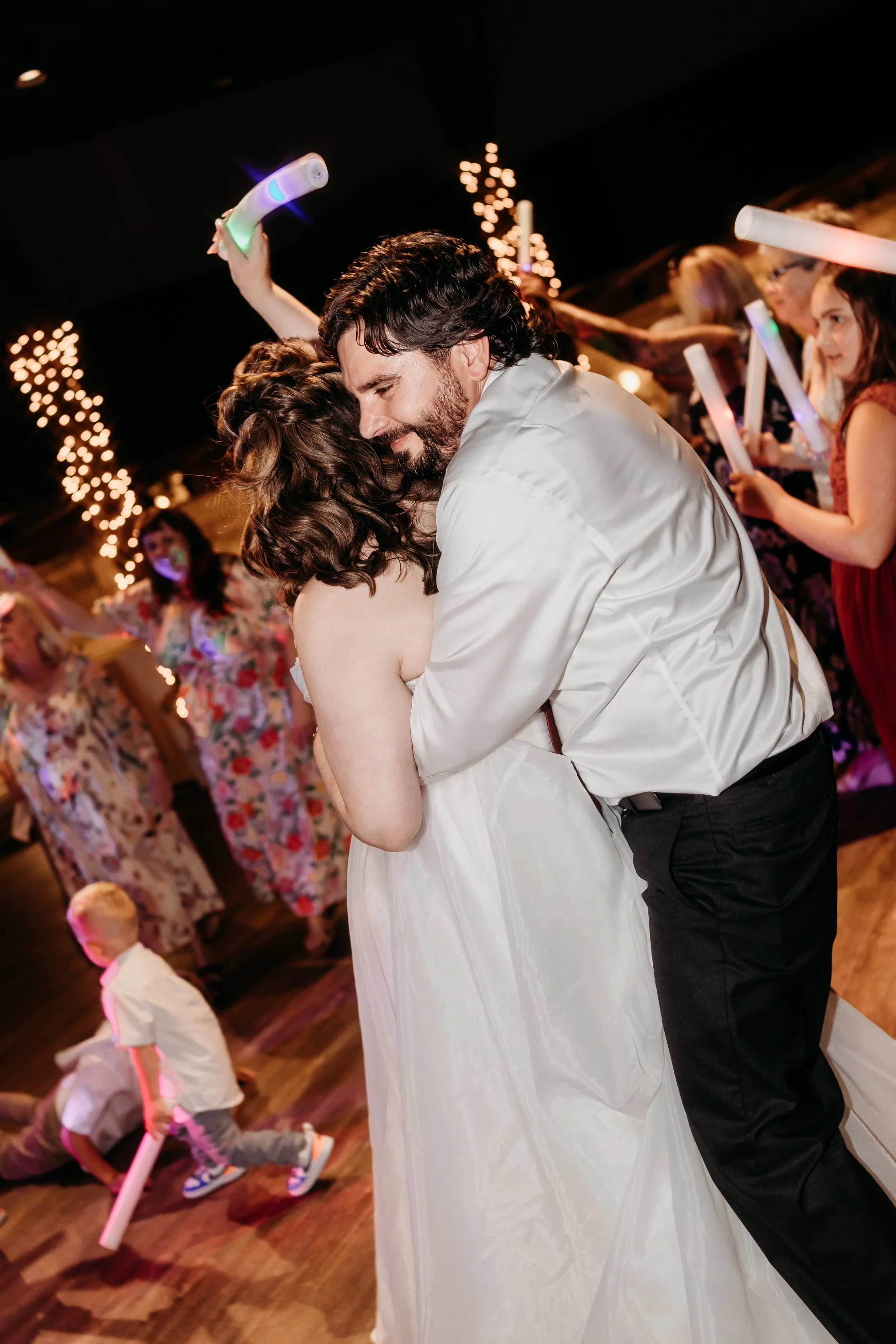 ohdeercollective-ohio-engagement-wedding-maternity-photographer-hyehold-pittsburg-40.jpg