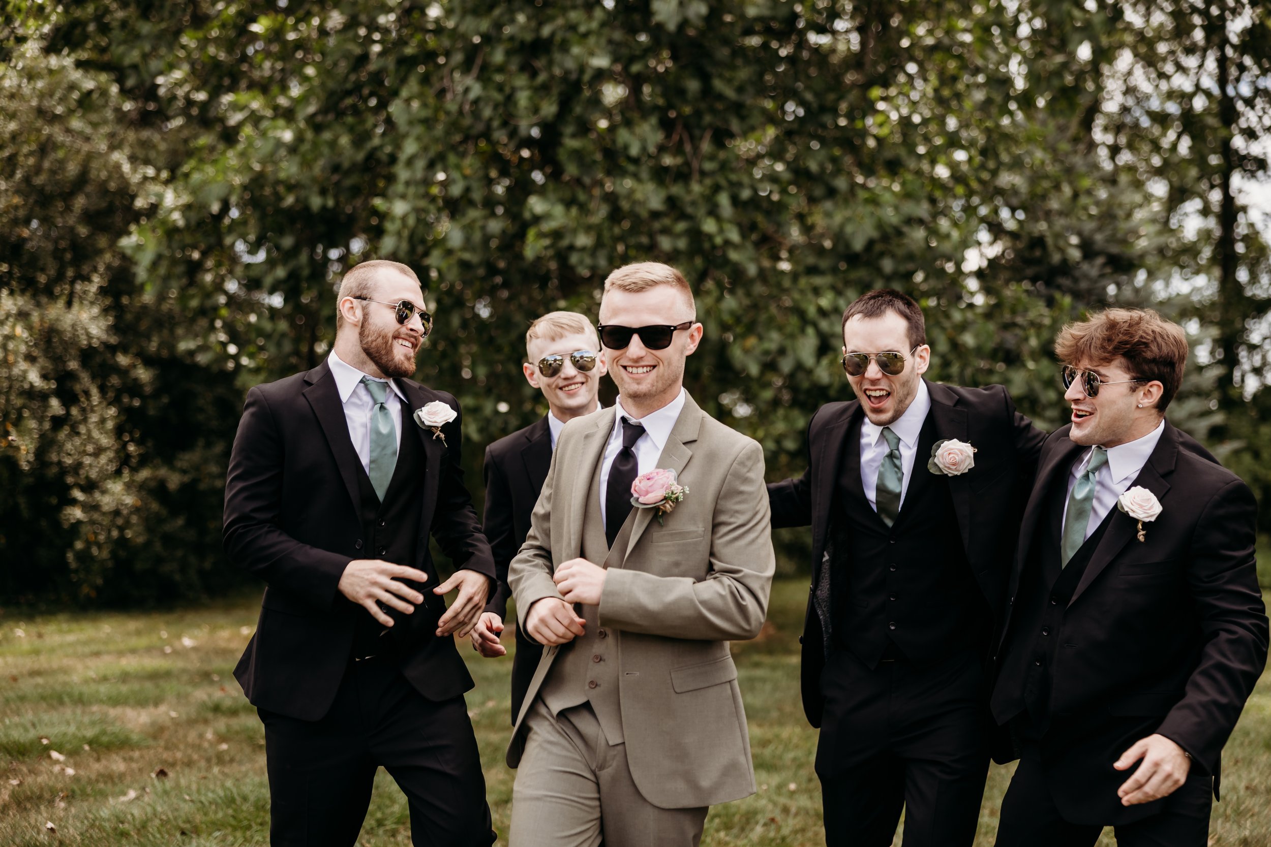 ohdeercollective-ohio-engagement-wedding-photographer-pineacres-16.jpg