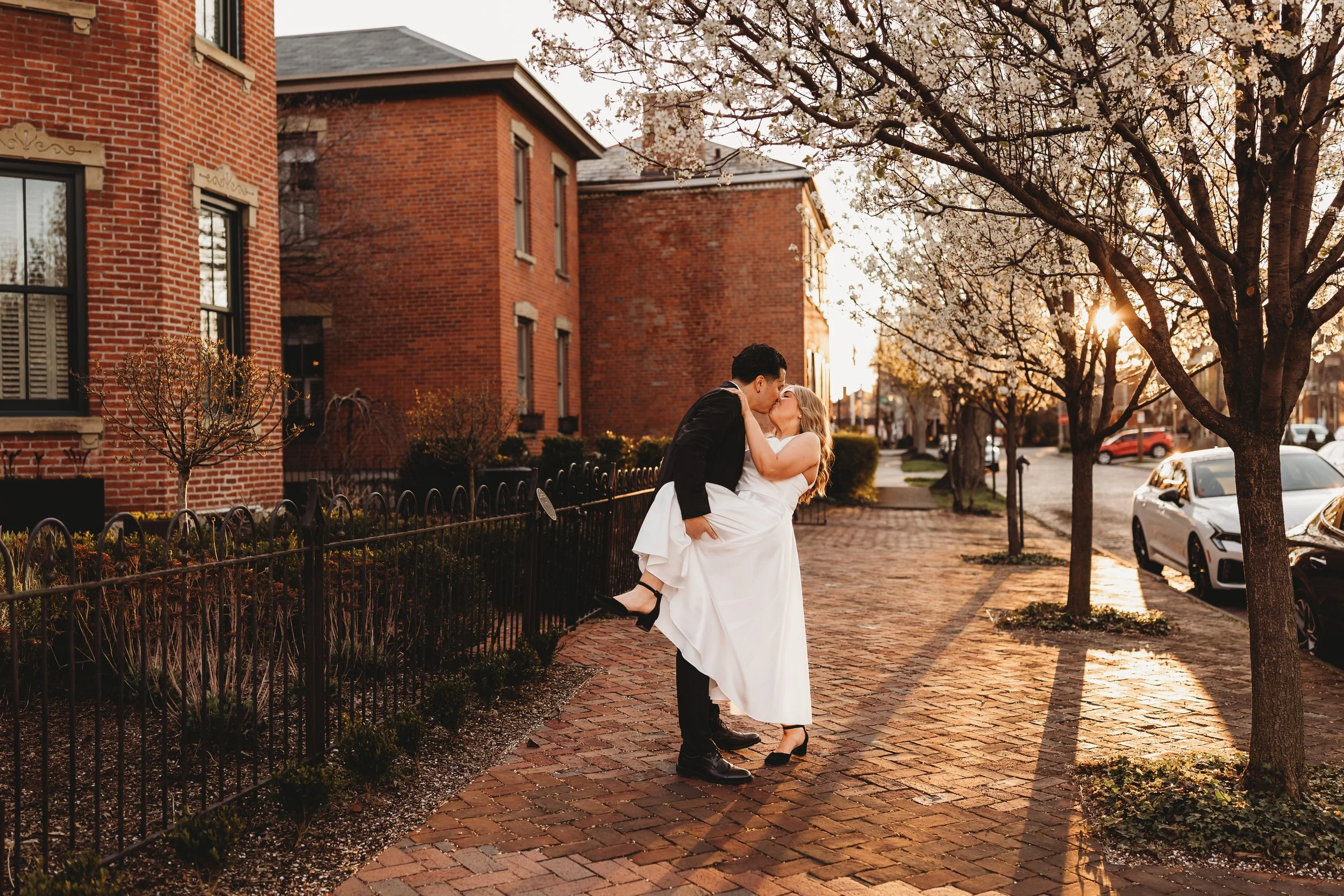ohdeercollective-ohio-engagement-schiller-park-german-village-wedding-photographer-62.jpg