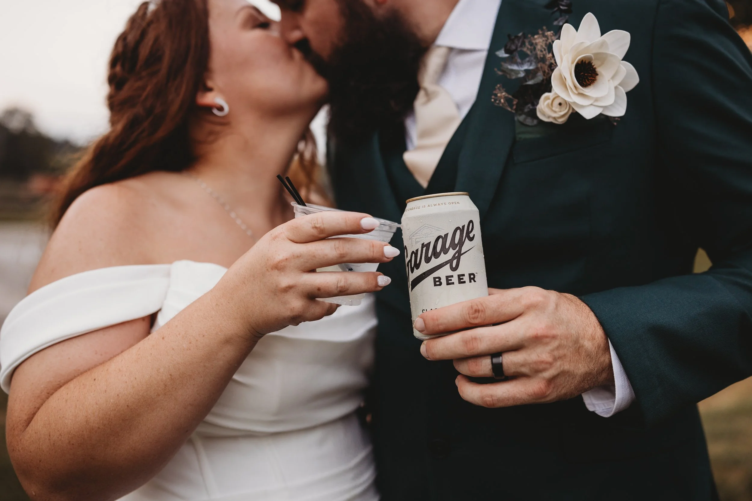 ohdeercollective-ohio-engagement-wedding-maternity-photographer-barnatrushcreek-31.jpg