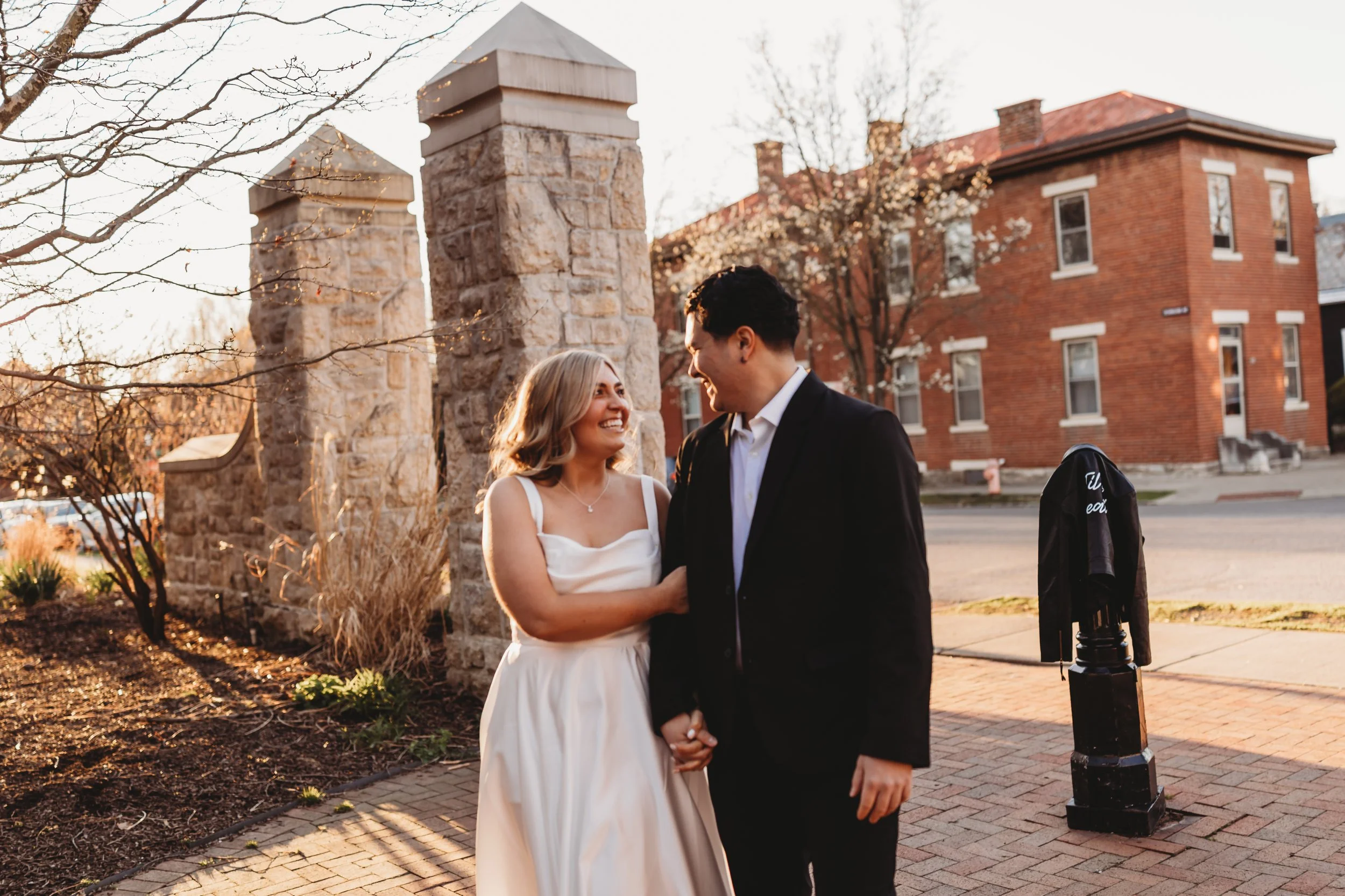ohdeercollective-ohio-engagement-schiller-park-german-village-wedding-photographer-33.jpg