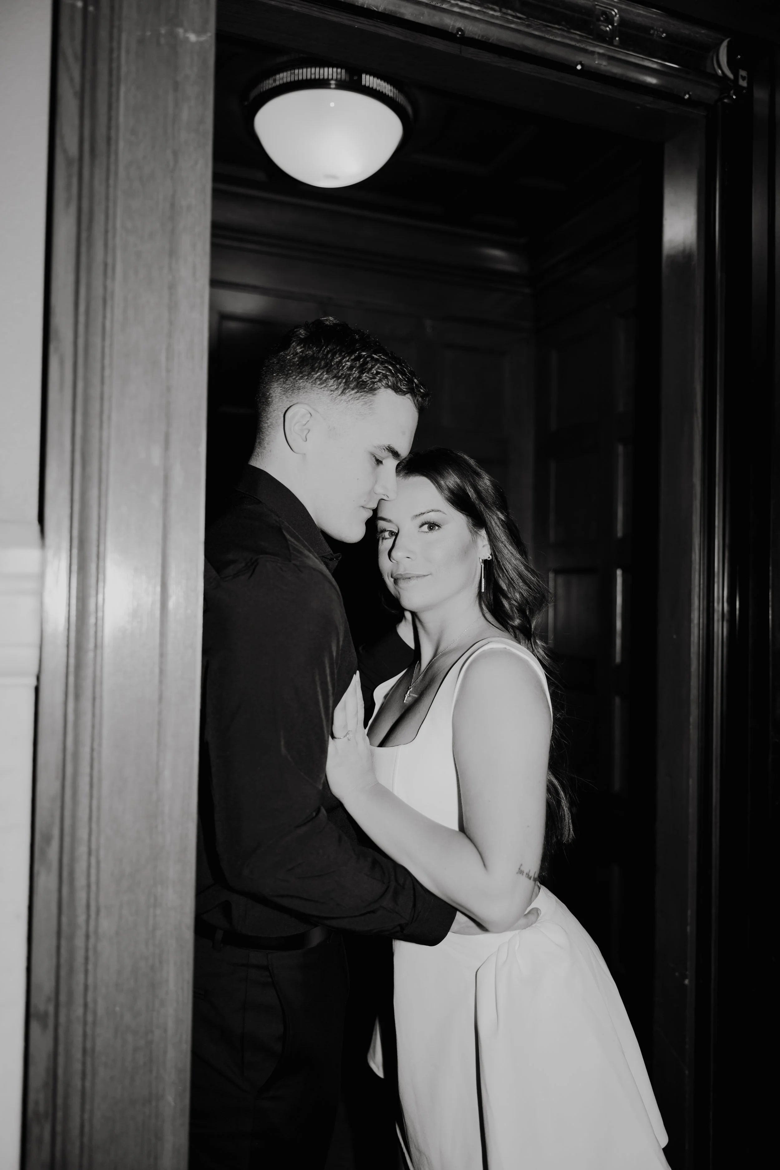 ohdeercollective-ohio-statehouse-wedding-photographer-109.jpg