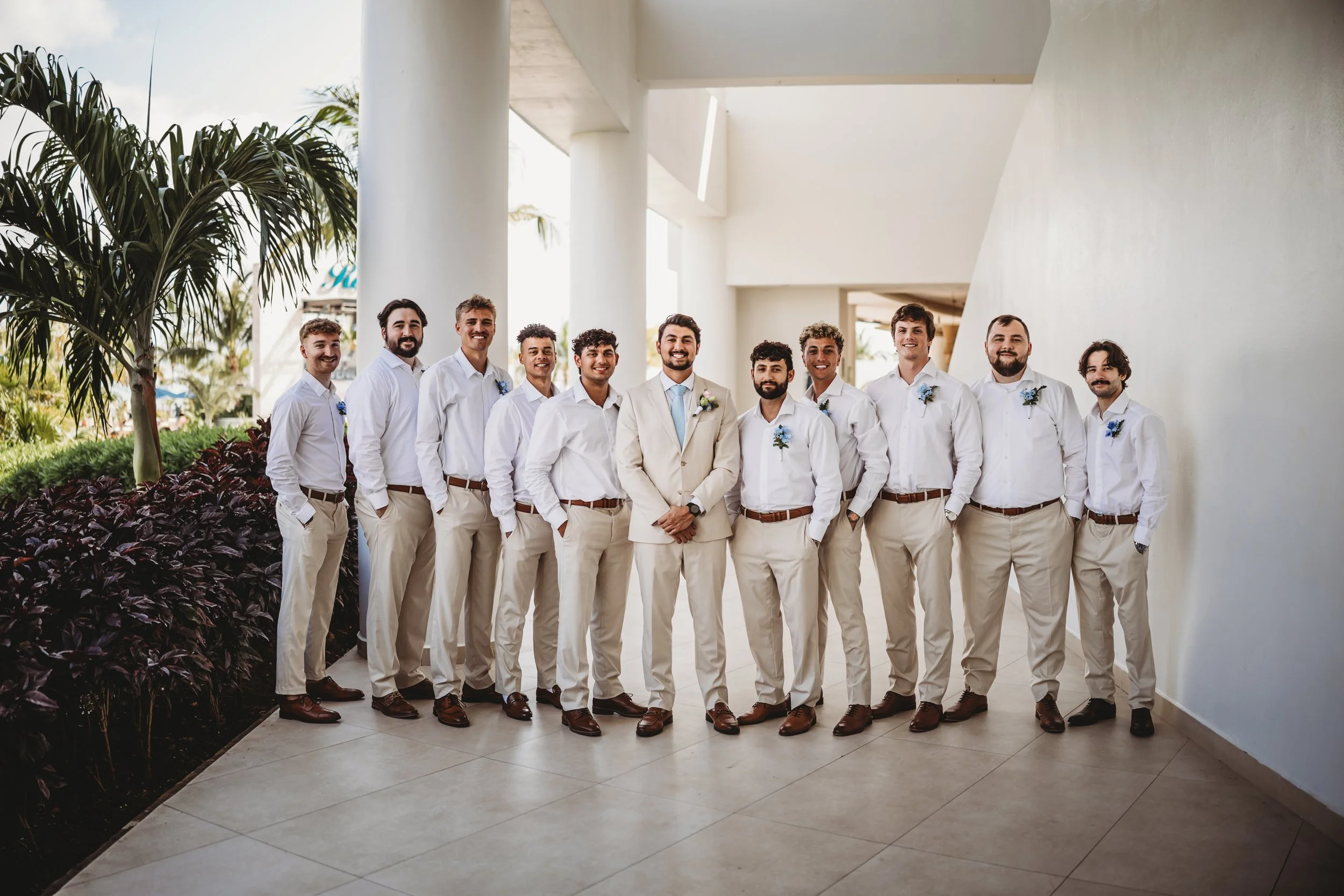 ohdeercollective-cancun-royaltonsplash-ohio-wedding-photographer-326.jpg