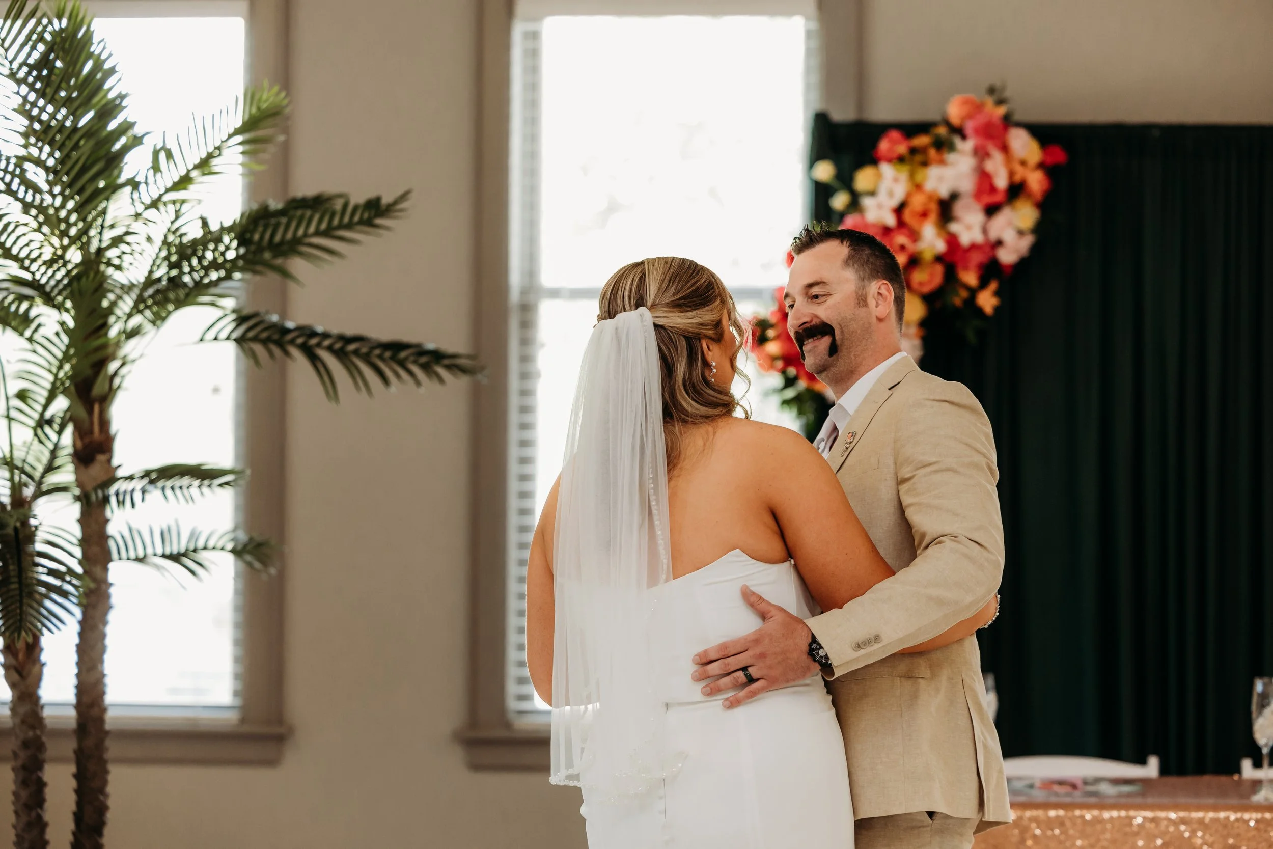 ohdeercollective-ohio-engagement-wedding-photographer-station67-254.jpg