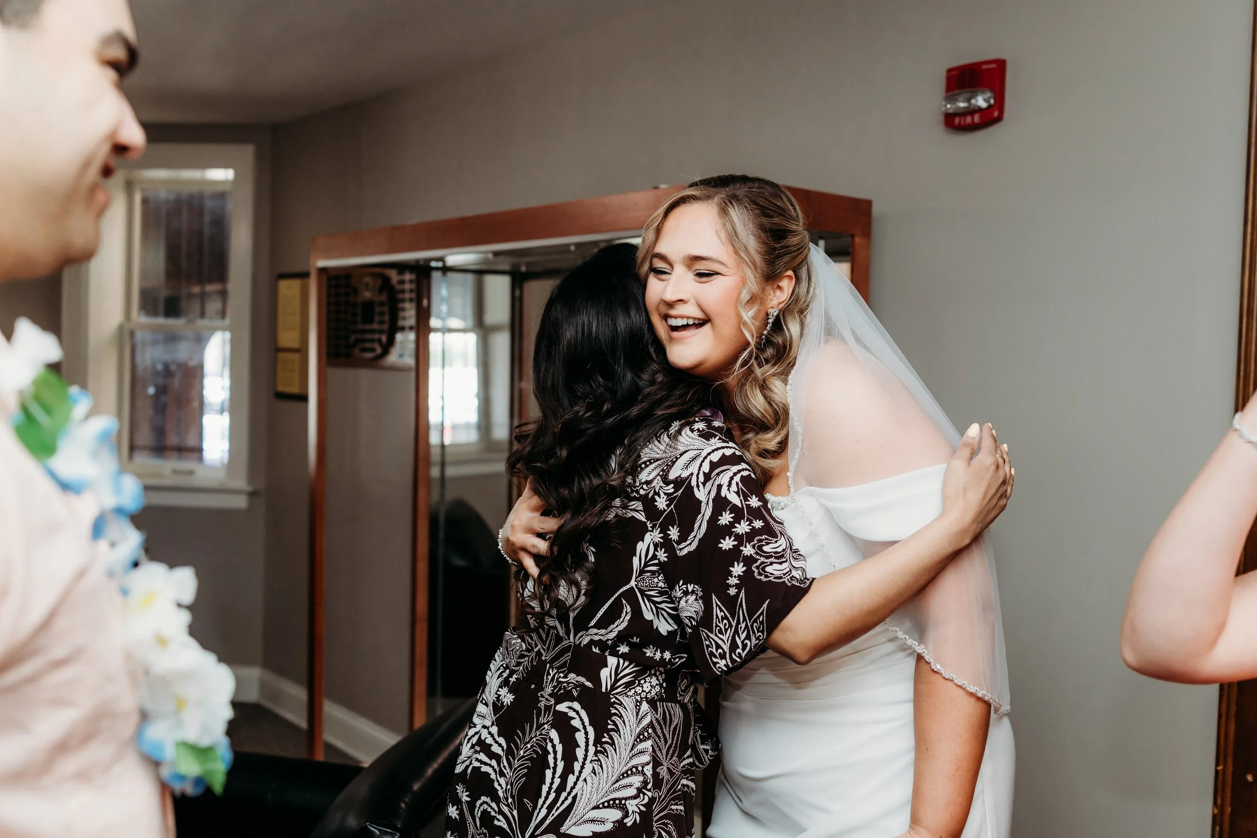 ohdeercollective-ohio-engagement-wedding-photographer-station67-162.jpg
