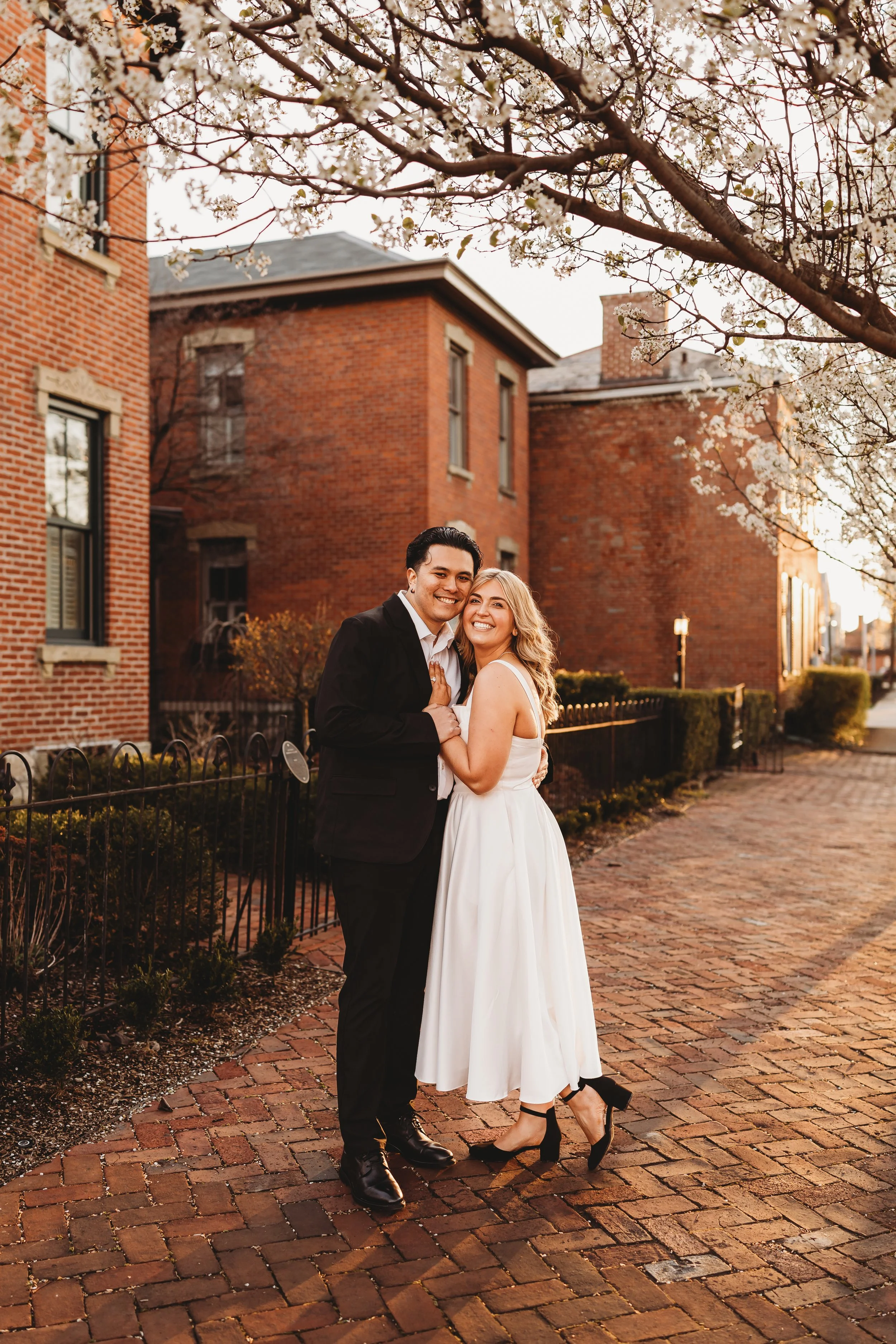 ohdeercollective-ohio-engagement-schiller-park-german-village-wedding-photographer-47.jpg