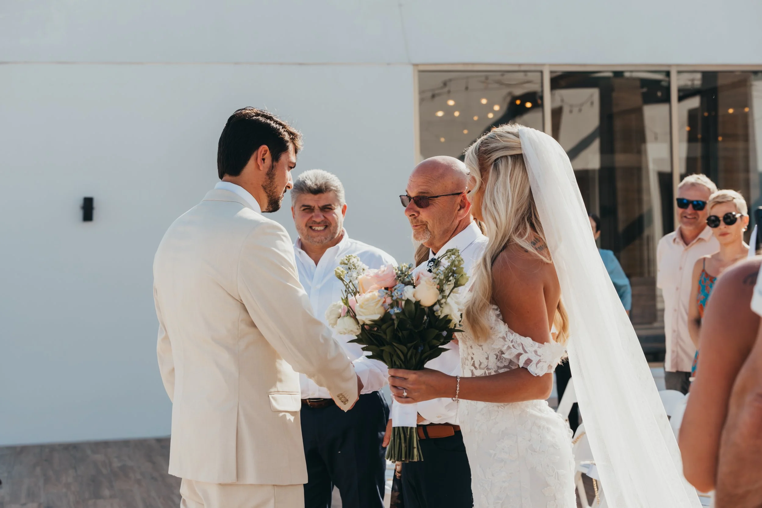ohdeercollective-cancun-royaltonsplash-ohio-wedding-photographer-548.jpg