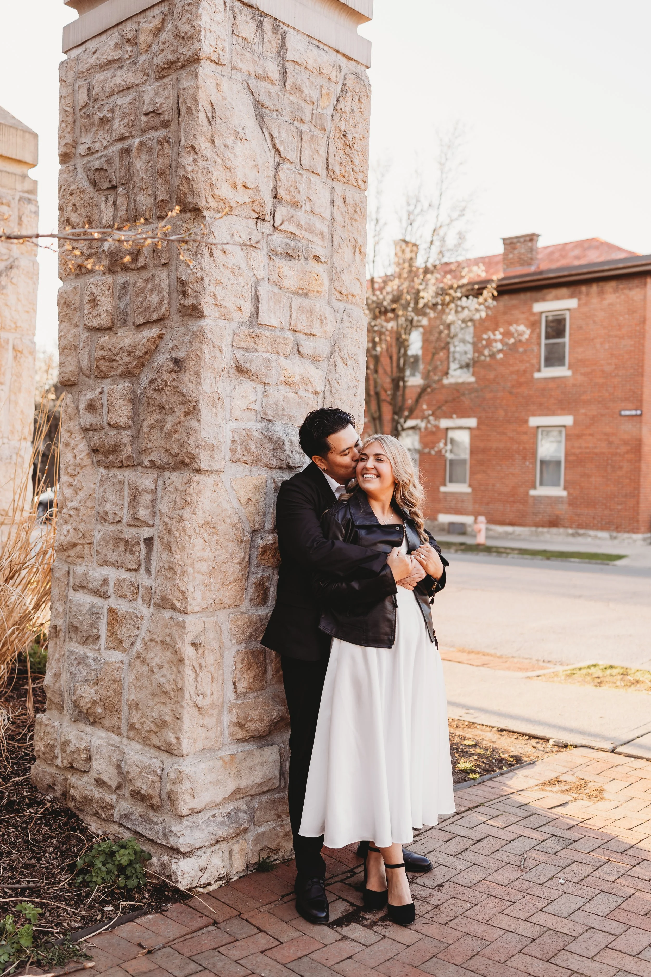 ohdeercollective-ohio-engagement-schiller-park-german-village-wedding-photographer-16.jpg