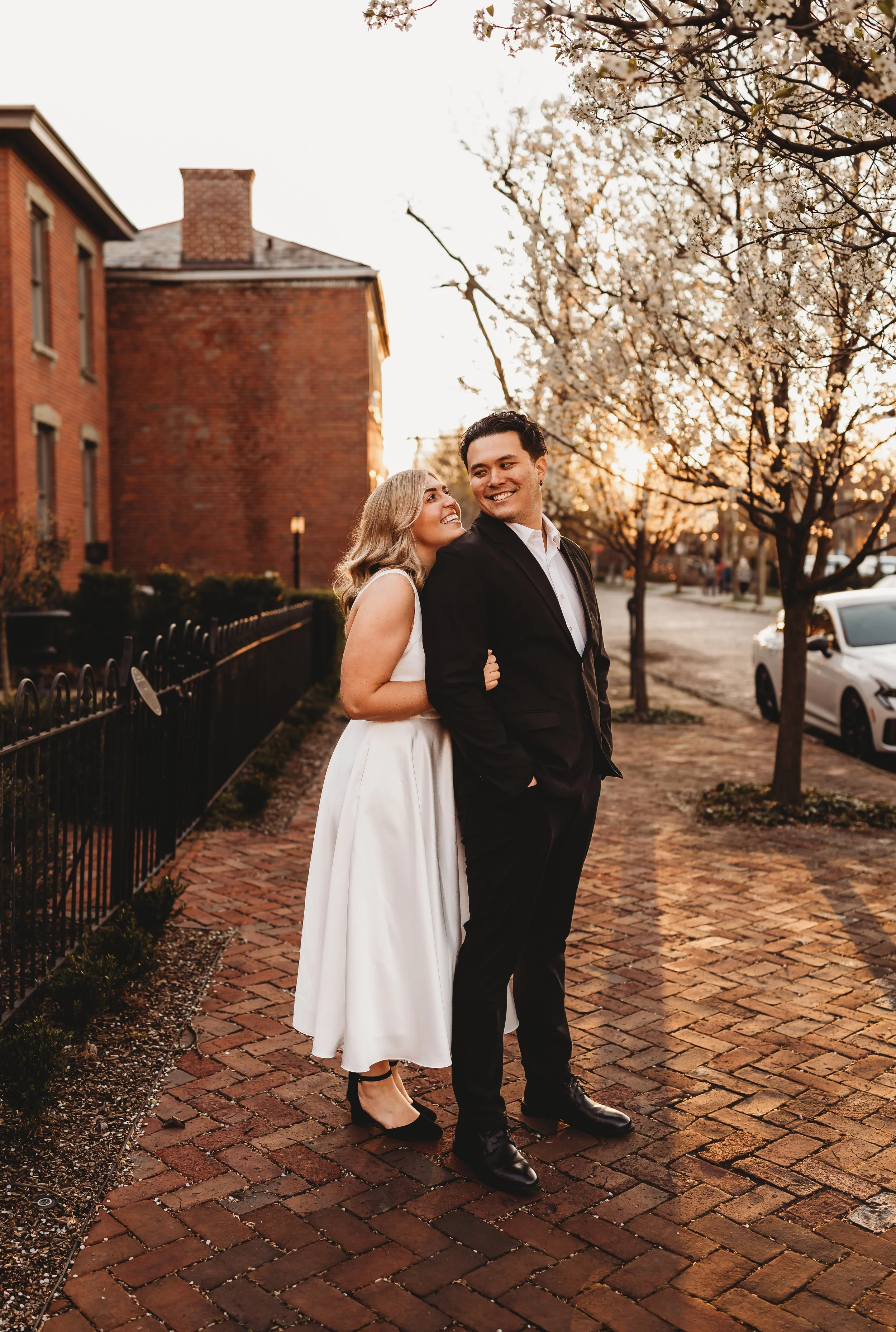 ohdeercollective-ohio-engagement-schiller-park-german-village-wedding-photographer-80.jpg