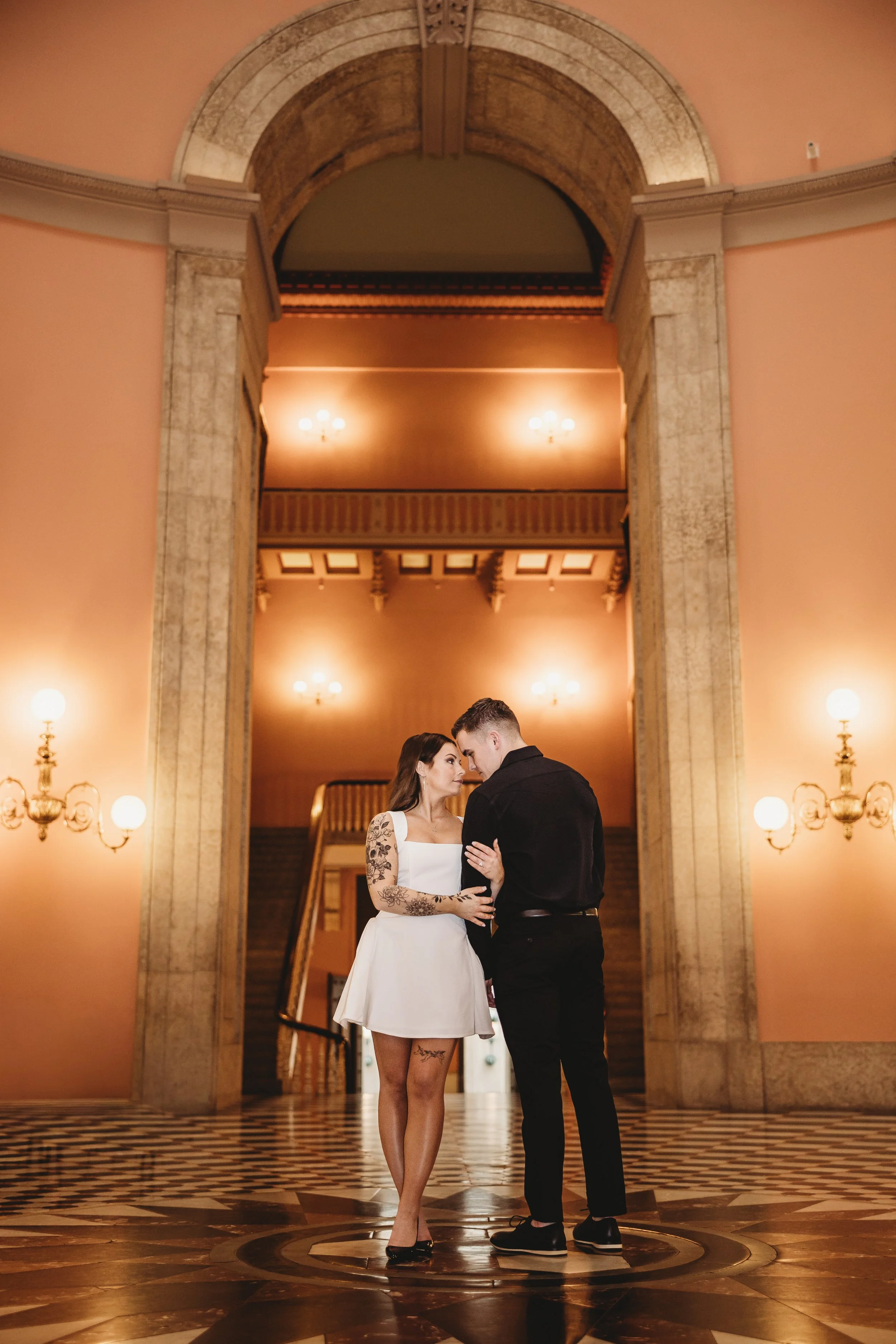 ohdeercollective-ohio-statehouse-wedding-photographer-50.jpg
