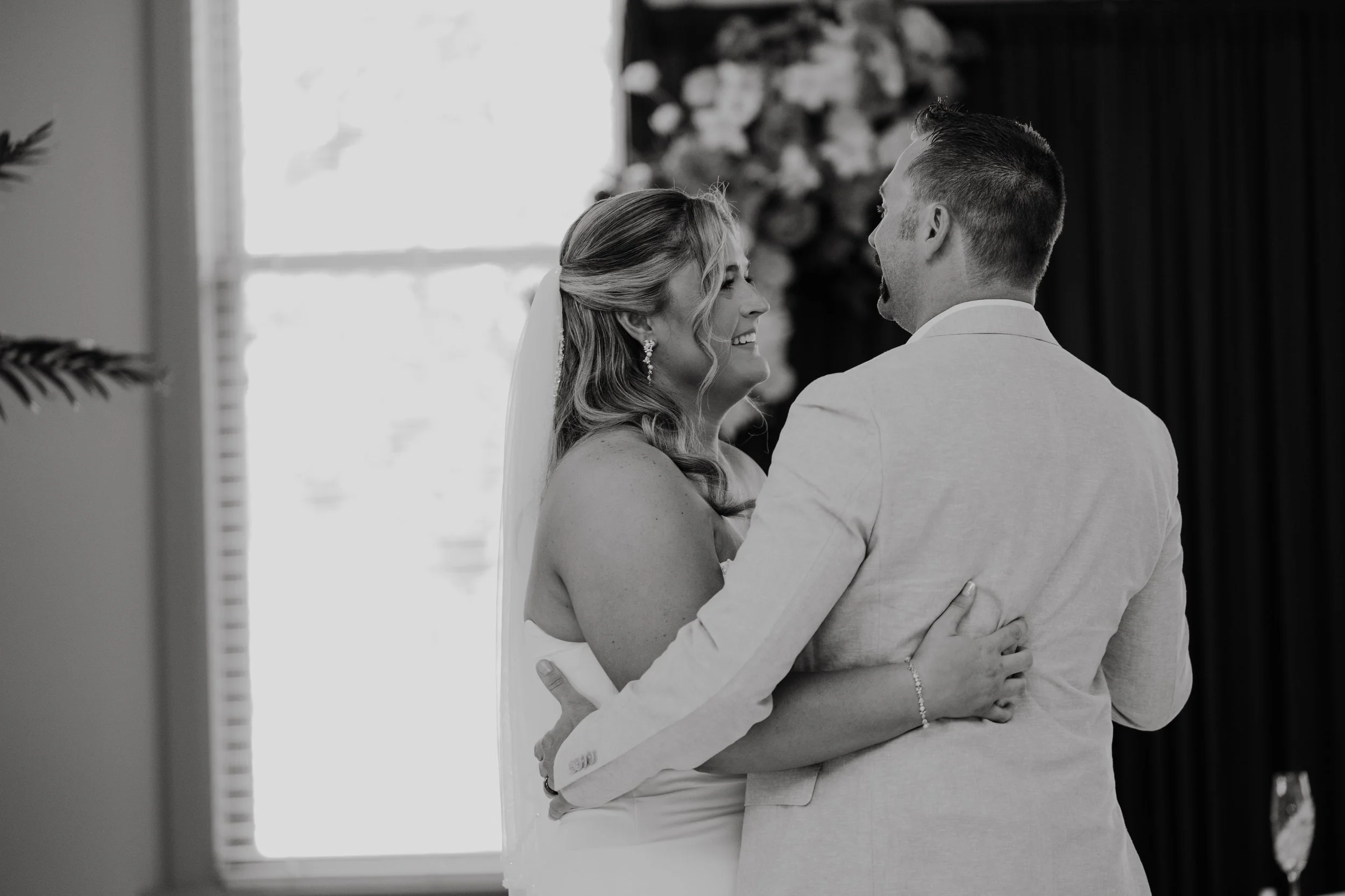 ohdeercollective-ohio-engagement-wedding-photographer-station67-255.jpg