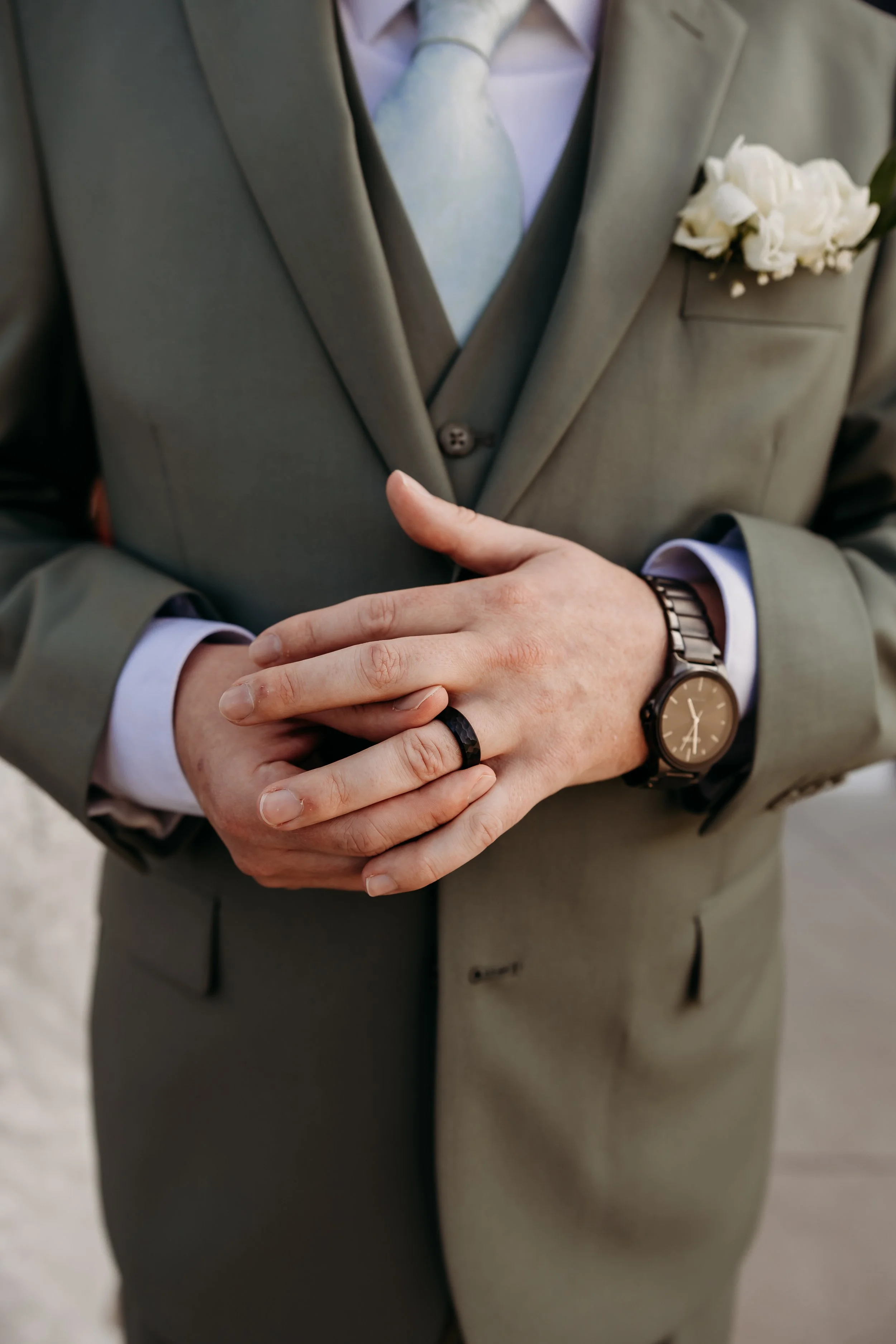 ohdeercollective-ohio-engagement-wedding-maternity-photographer-birdseyebarn-norton-28.jpg