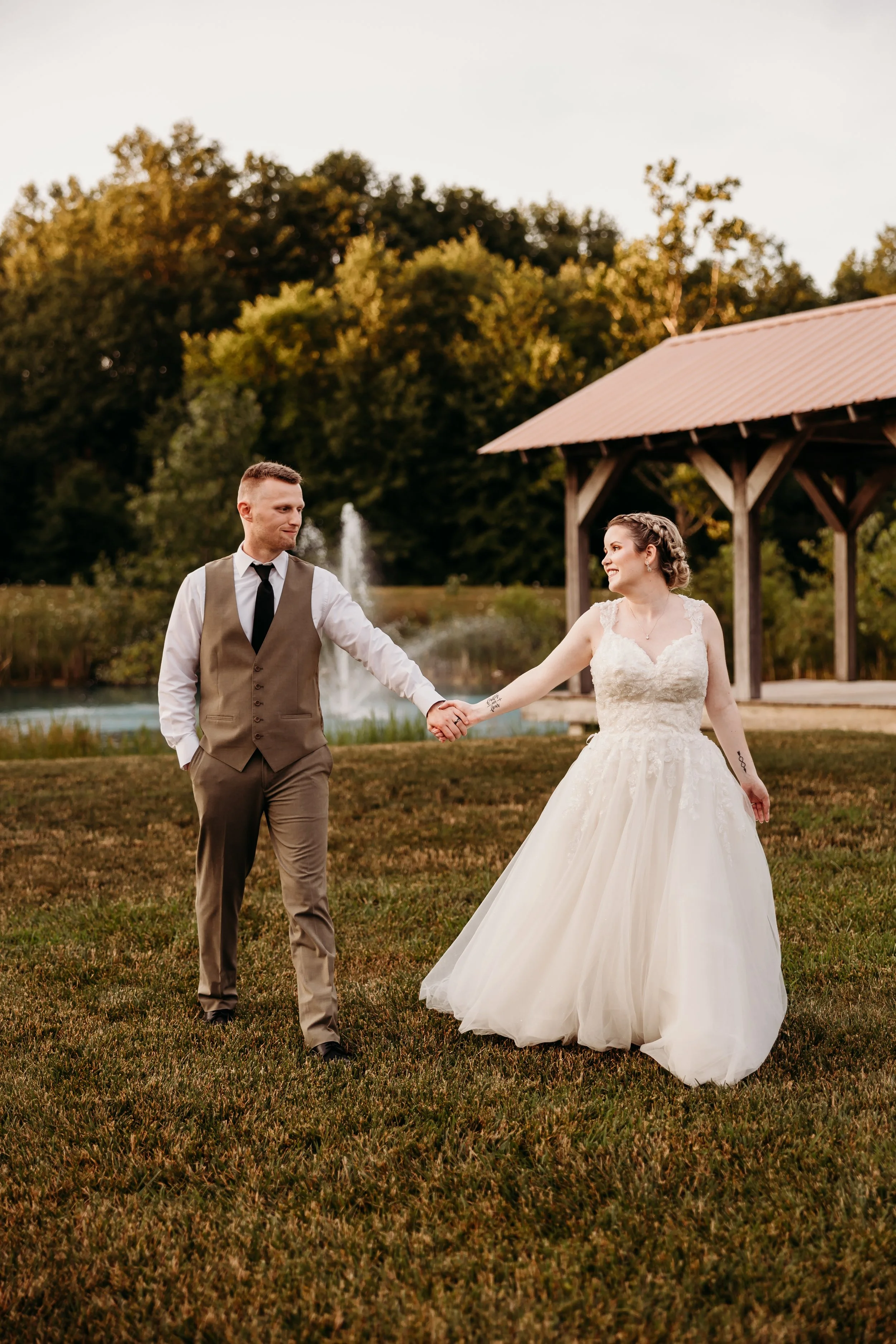 ohdeercollective-ohio-engagement-wedding-photographer-pineacres-49.jpg