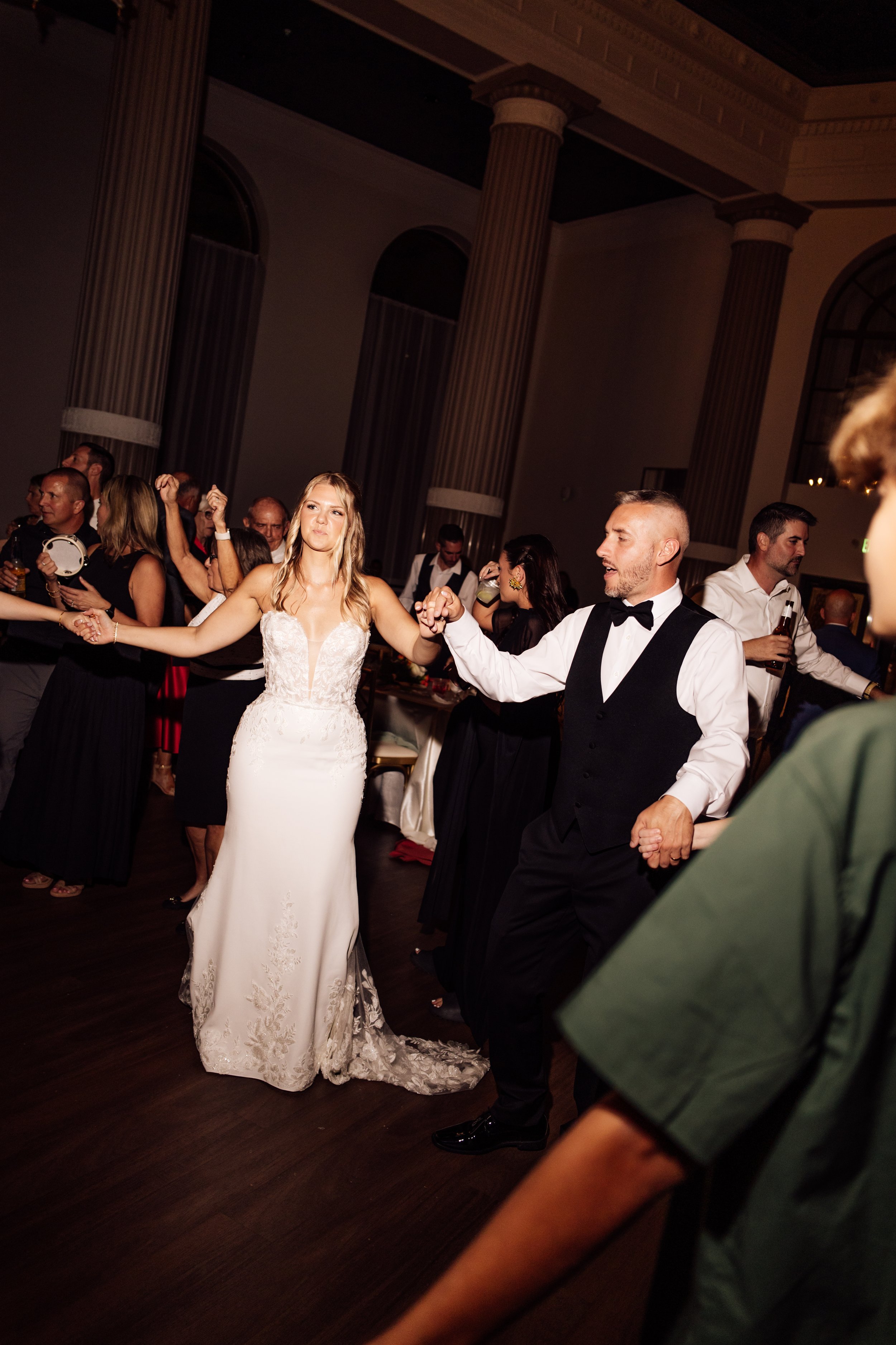 ohdeercollective-ohio-engagement-wedding-maternity-photographer-thebank-akron-566.jpg