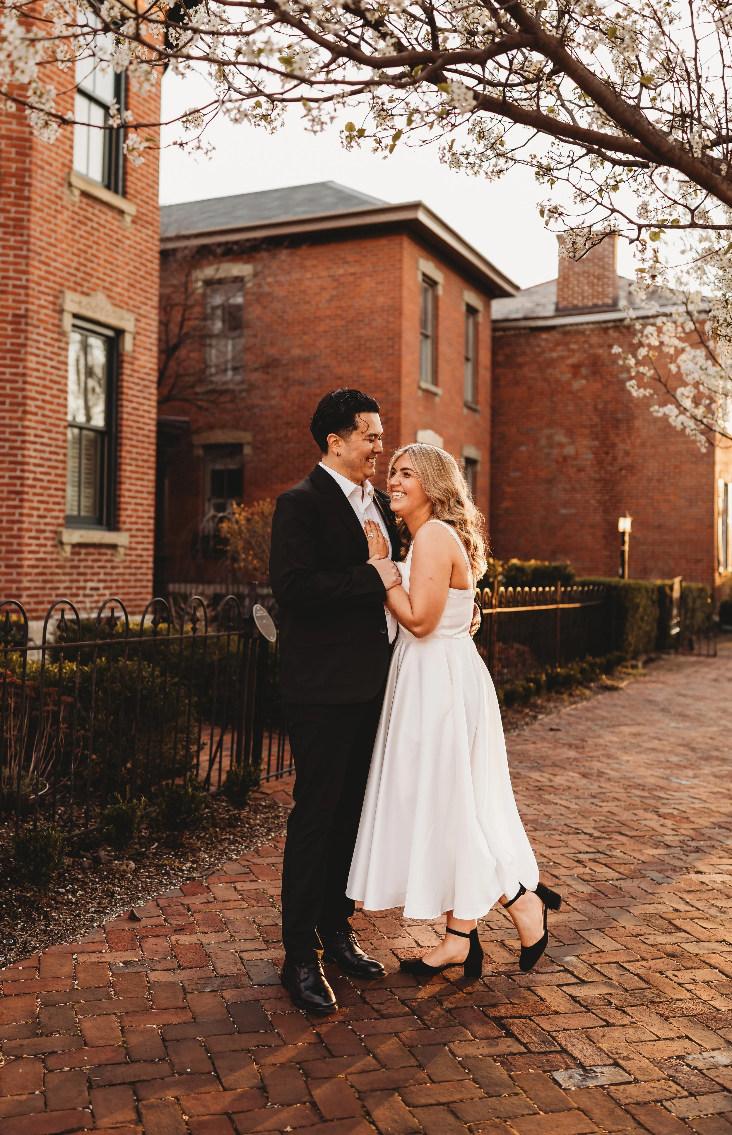 ohdeercollective-ohio-engagement-schiller-park-german-village-wedding-photographer-49.jpg