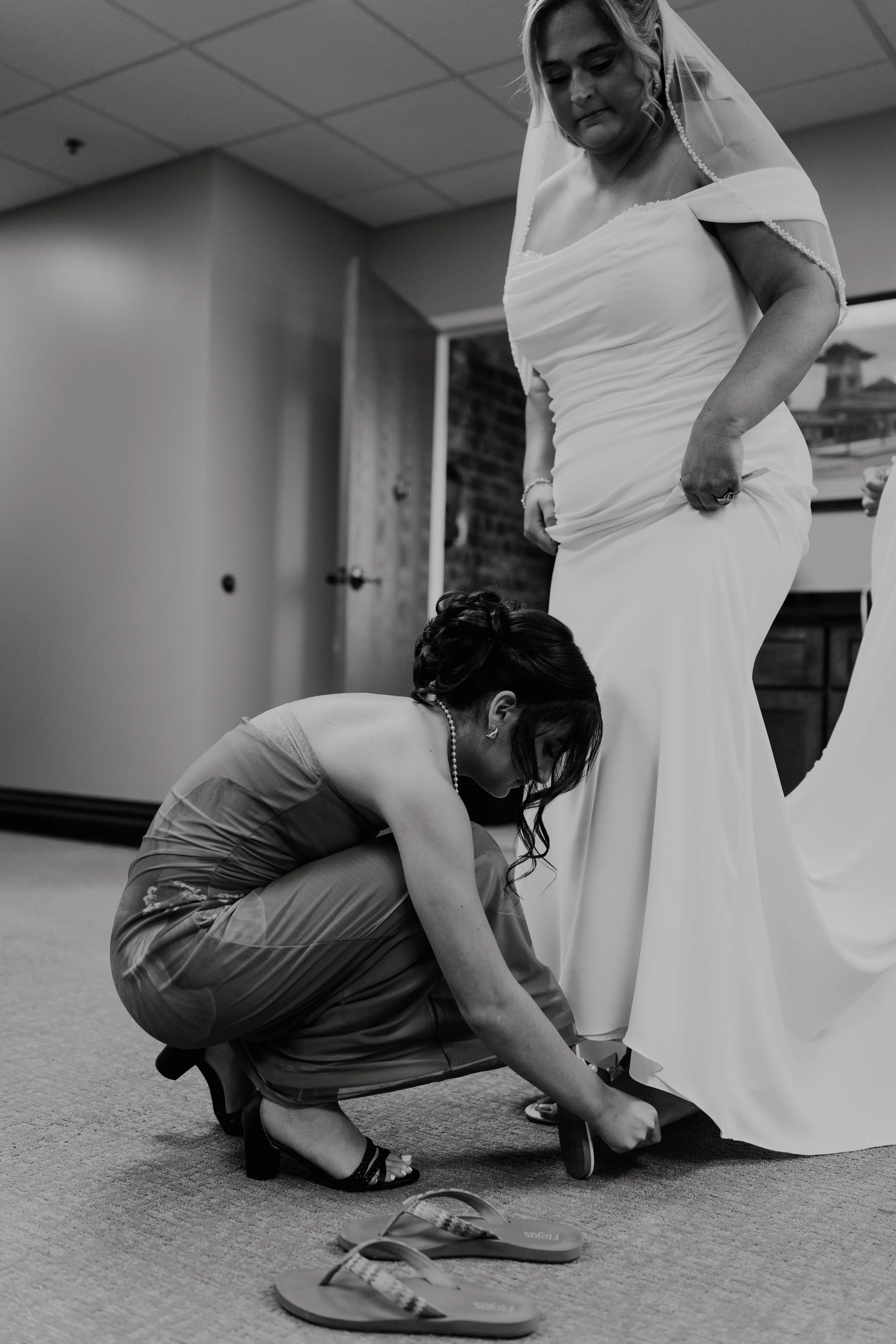 ohdeercollective-ohio-engagement-wedding-photographer-station67-69.jpg