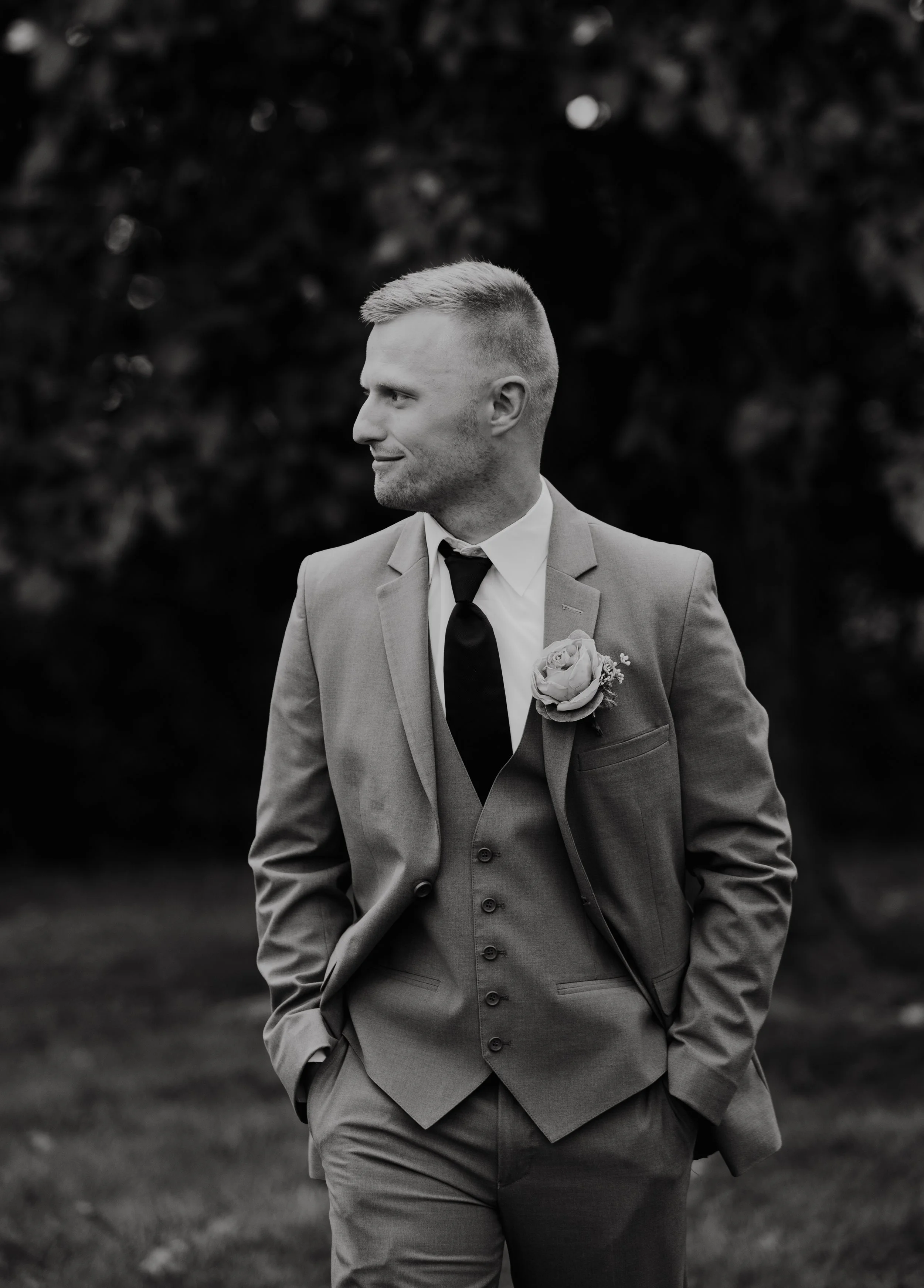 ohdeercollective-ohio-engagement-wedding-photographer-pineacres-17.jpg