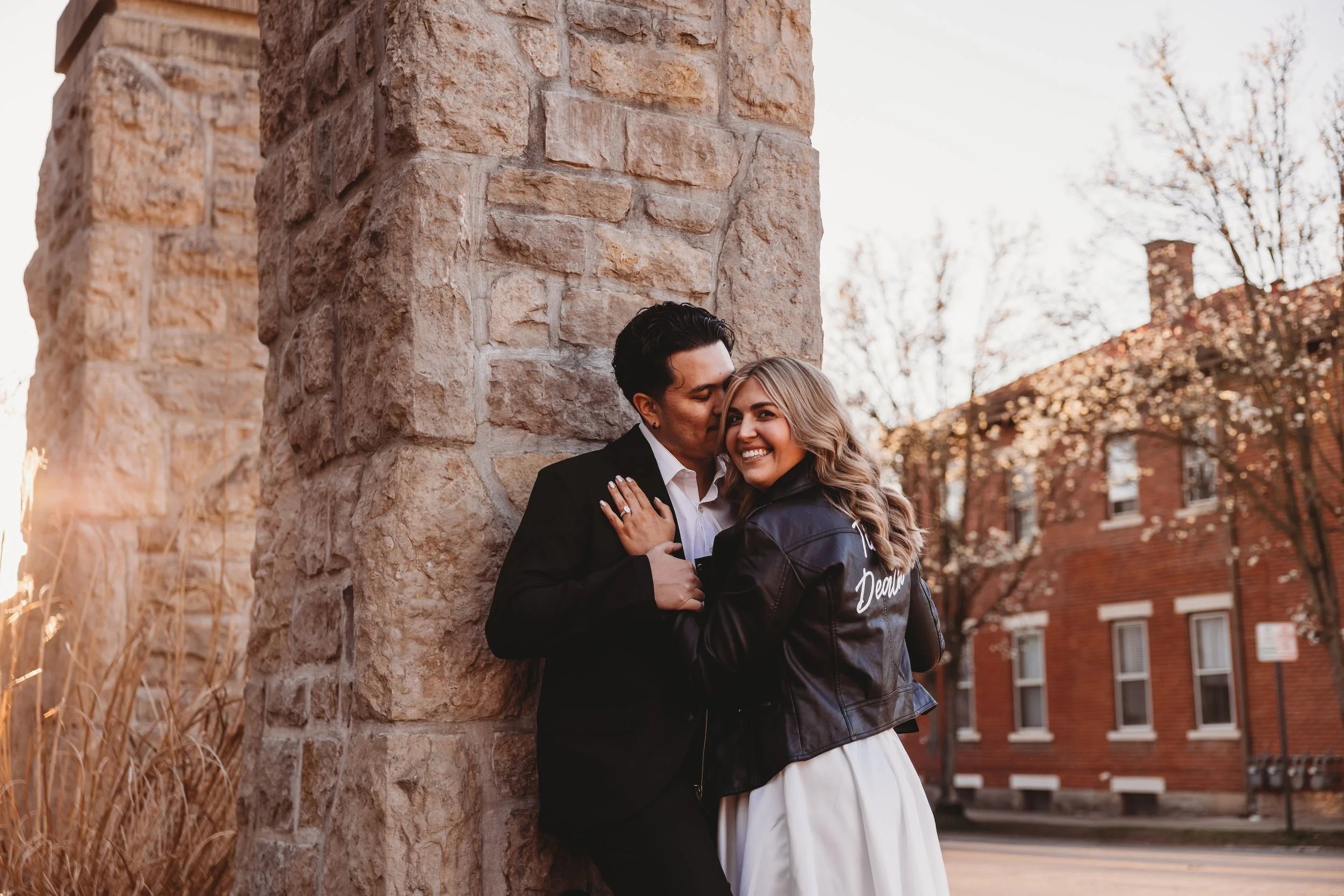 ohdeercollective-ohio-engagement-schiller-park-german-village-wedding-photographer-8.jpg