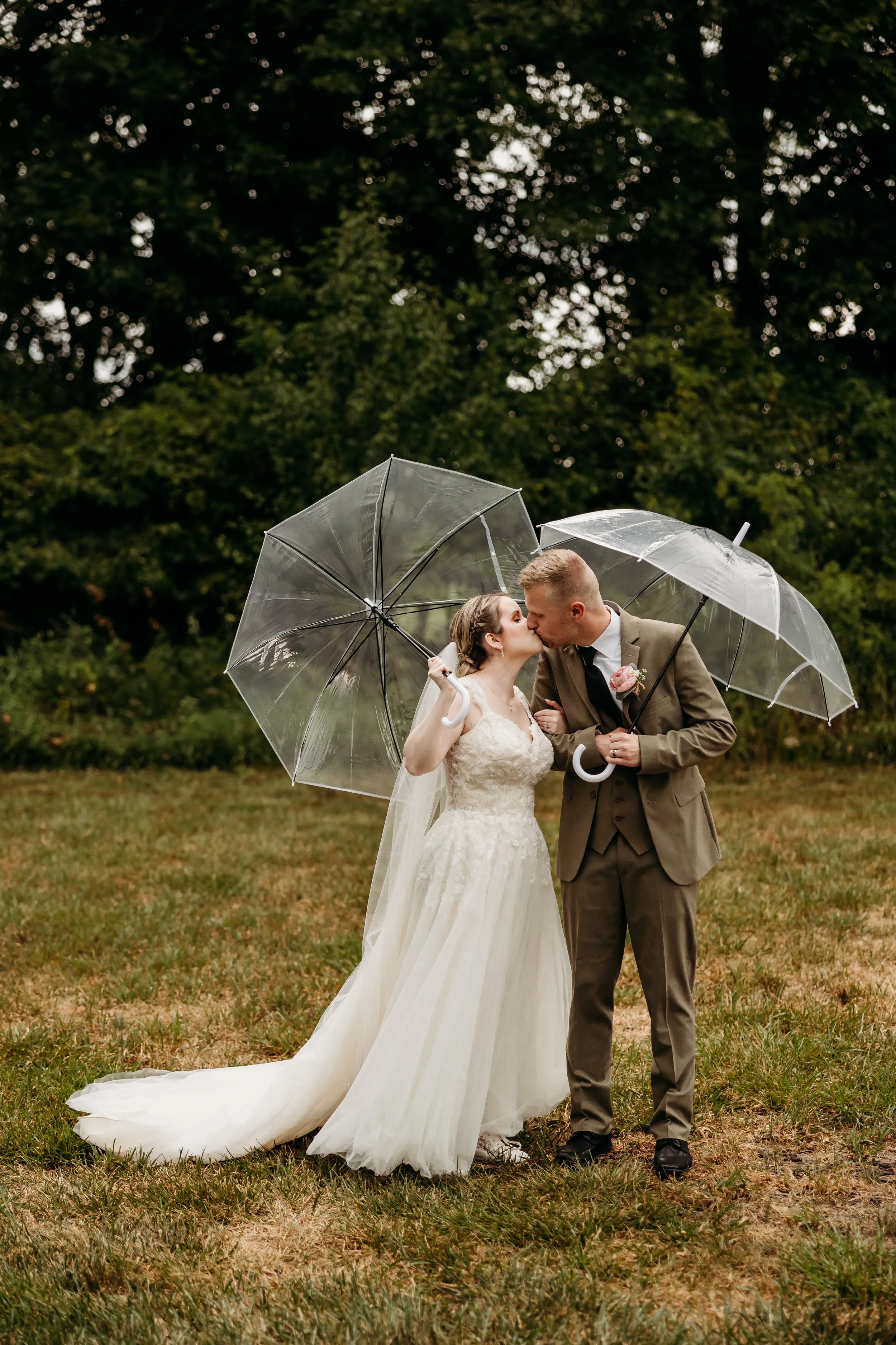 ohdeercollective-ohio-engagement-wedding-photographer-pineacres-31.jpg