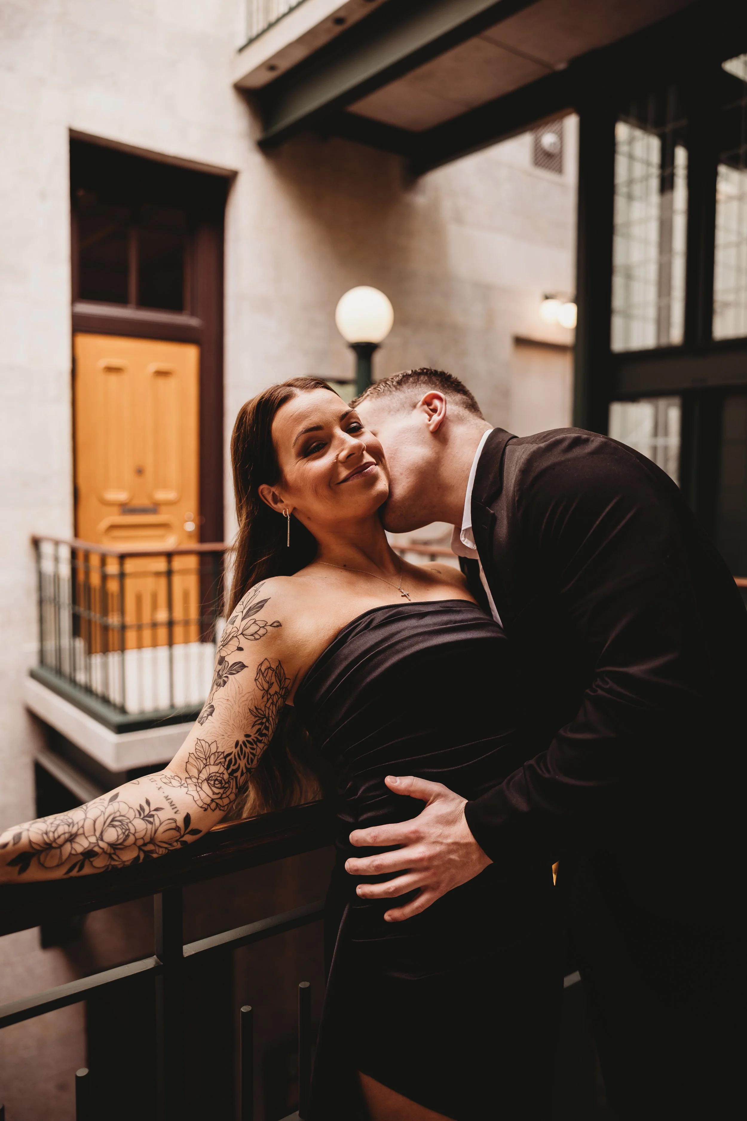 ohdeercollective-ohio-statehouse-wedding-photographer-34.jpg