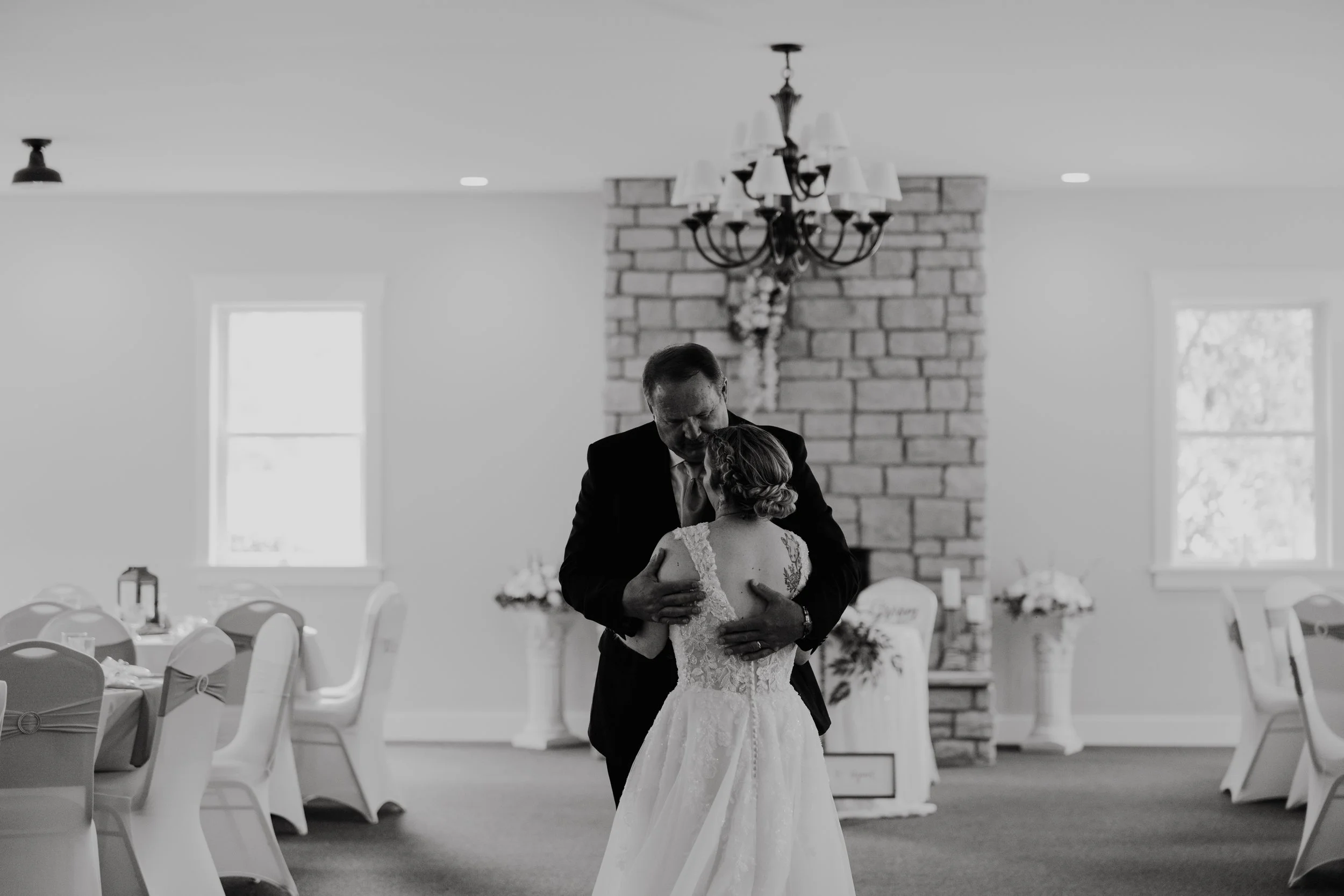 ohdeercollective-ohio-engagement-wedding-photographer-pineacres-10.jpg