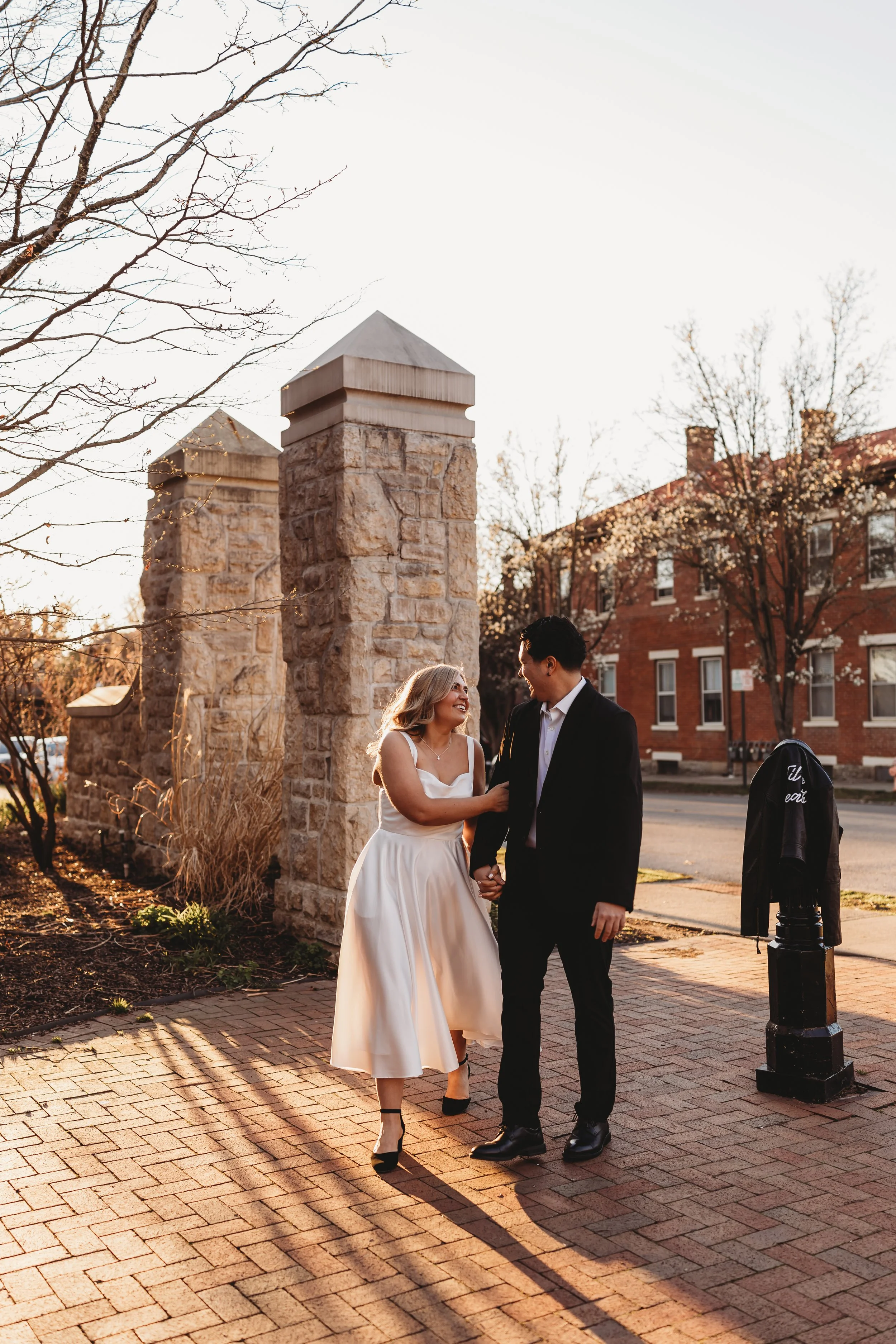 ohdeercollective-ohio-engagement-schiller-park-german-village-wedding-photographer-31.jpg