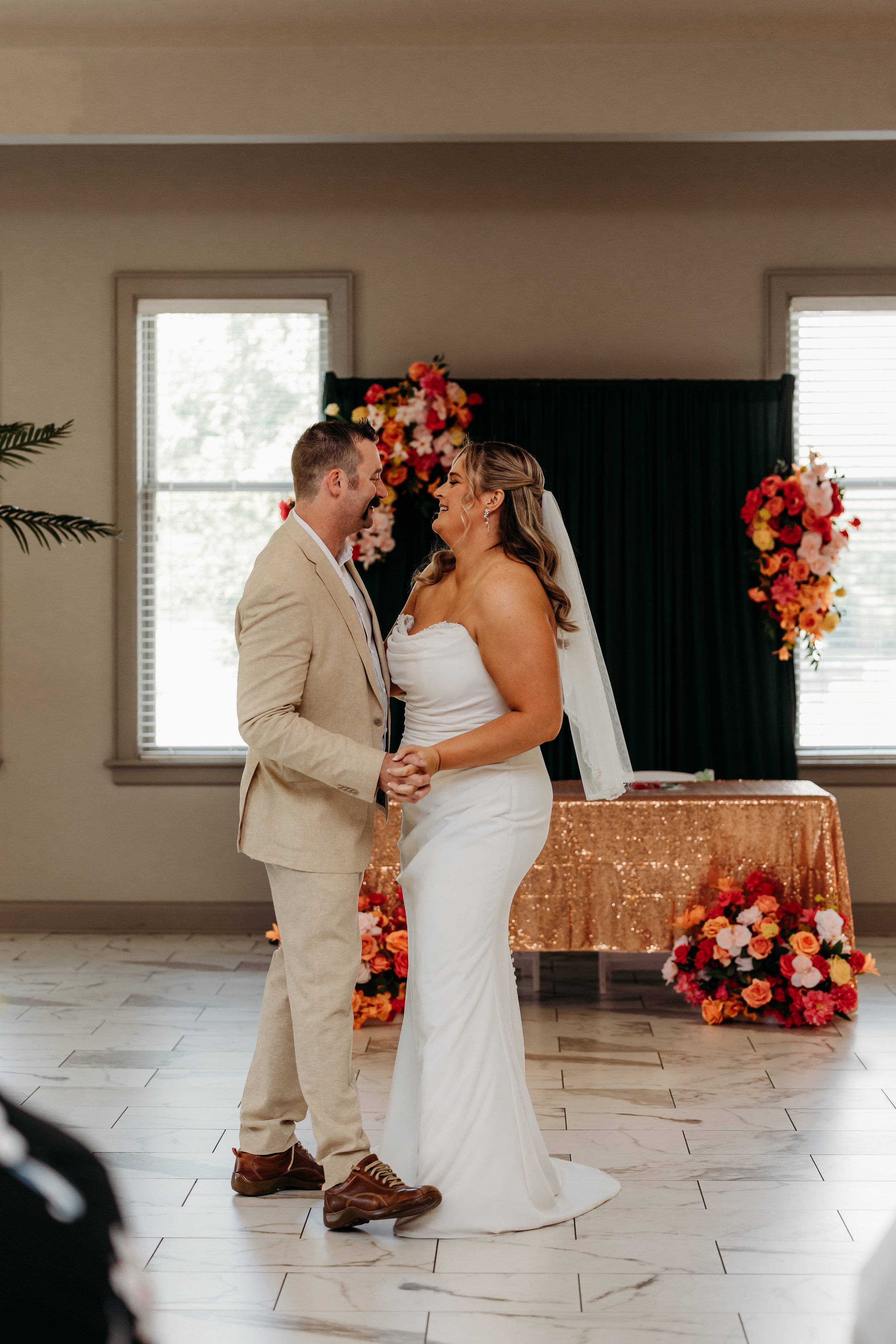 ohdeercollective-ohio-engagement-wedding-photographer-station67-257.jpg
