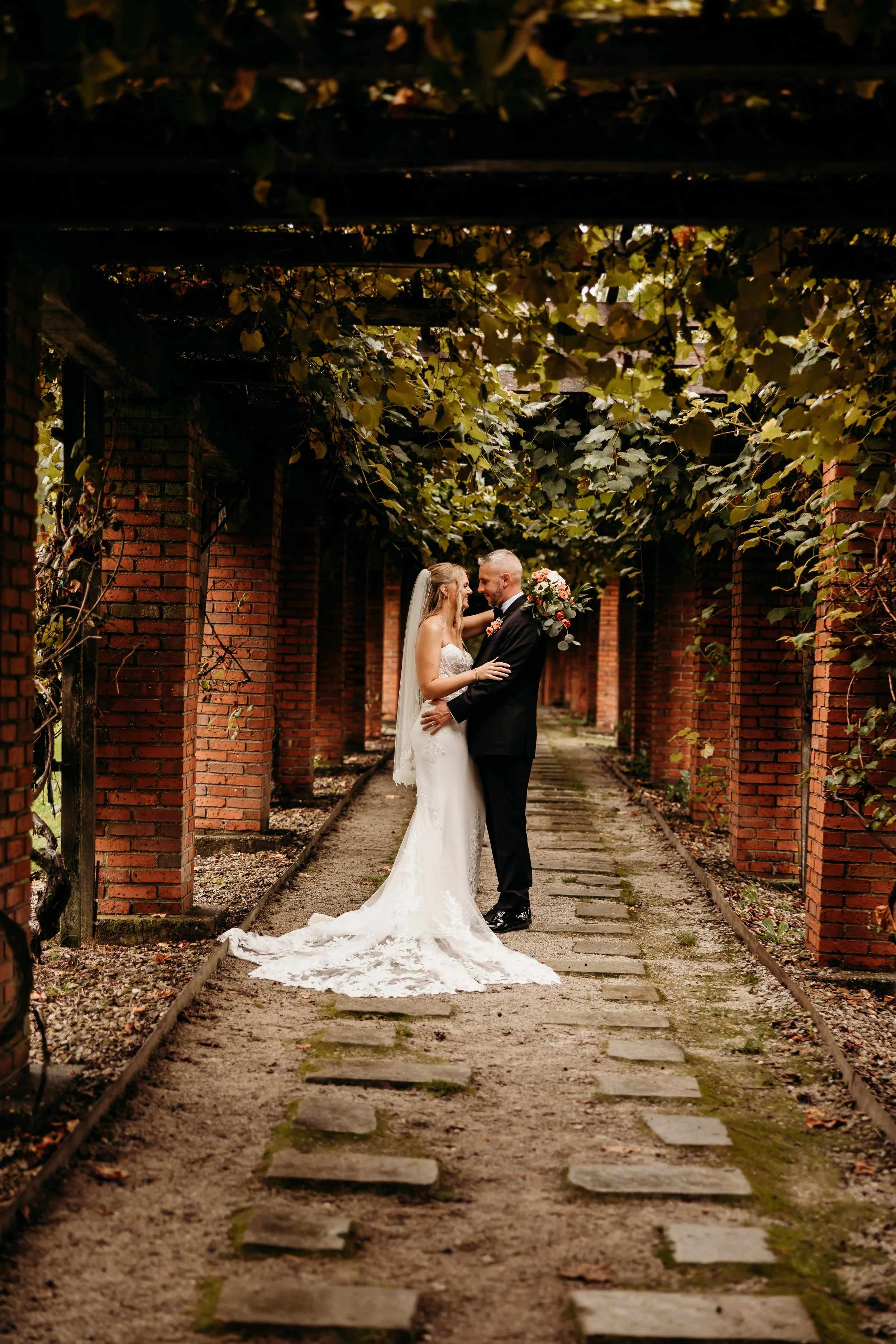 ohdeercollective-ohio-engagement-wedding-maternity-photographer-thebank-akron-235.jpg