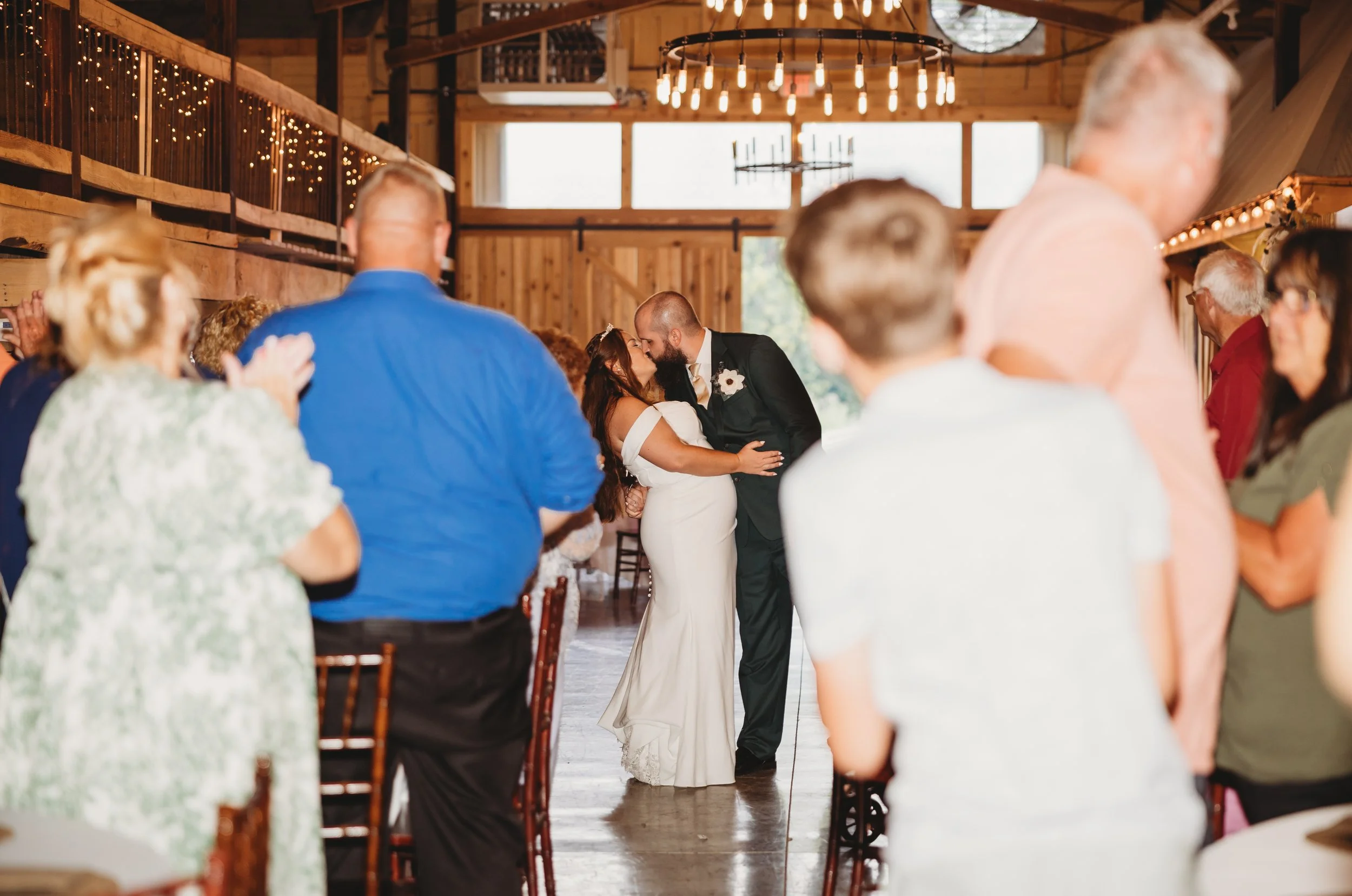 ohdeercollective-ohio-engagement-wedding-maternity-photographer-barnatrushcreek-25.jpg