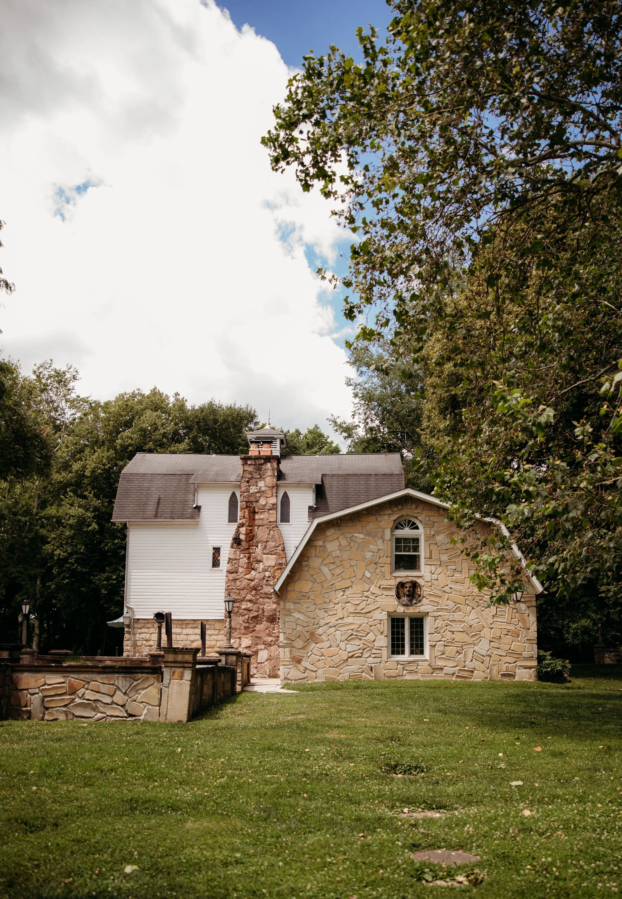 ohdeercollective-ohio-engagement-wedding-photographer-hineshill-1.jpg