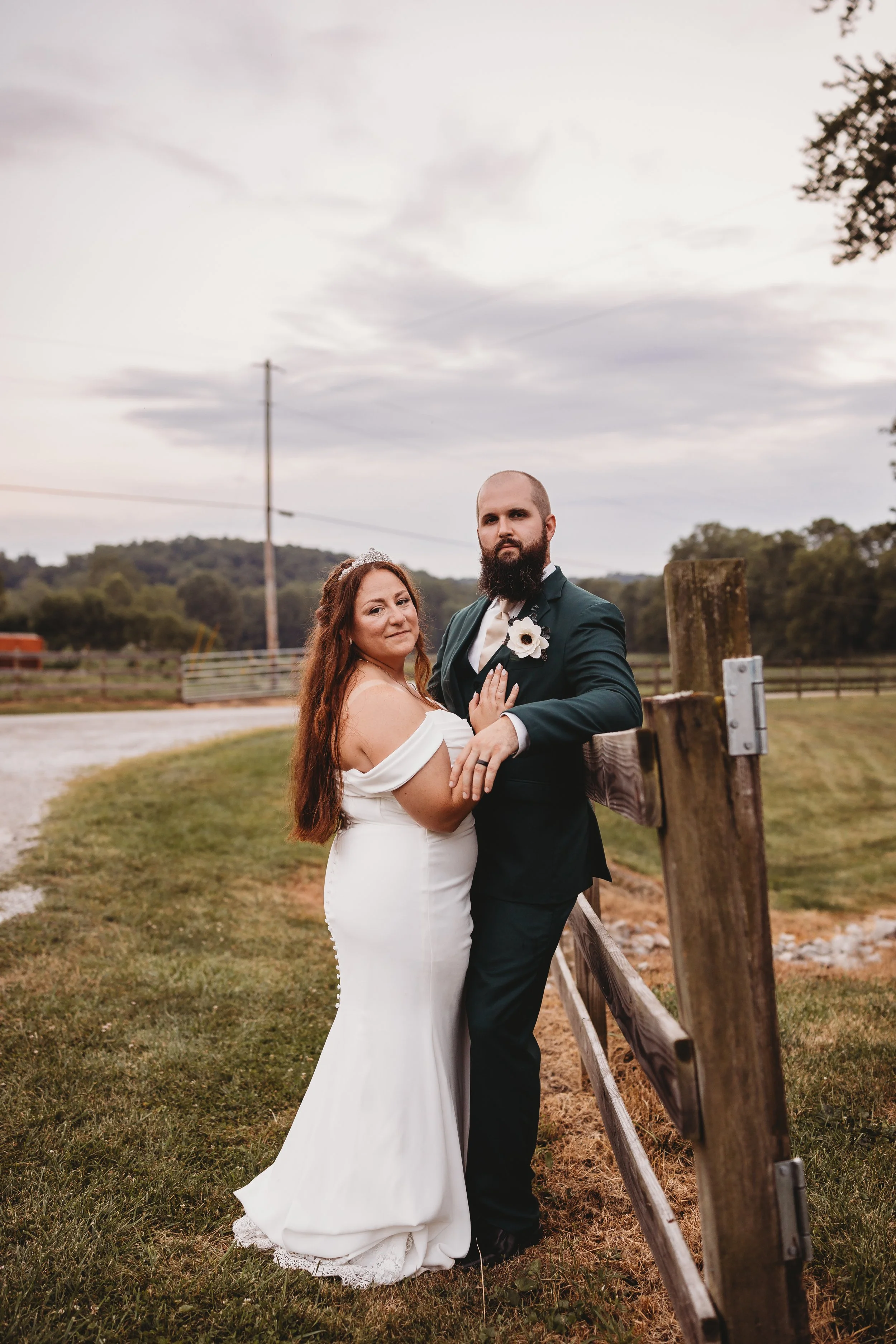 ohdeercollective-ohio-engagement-wedding-maternity-photographer-barnatrushcreek-32.jpg