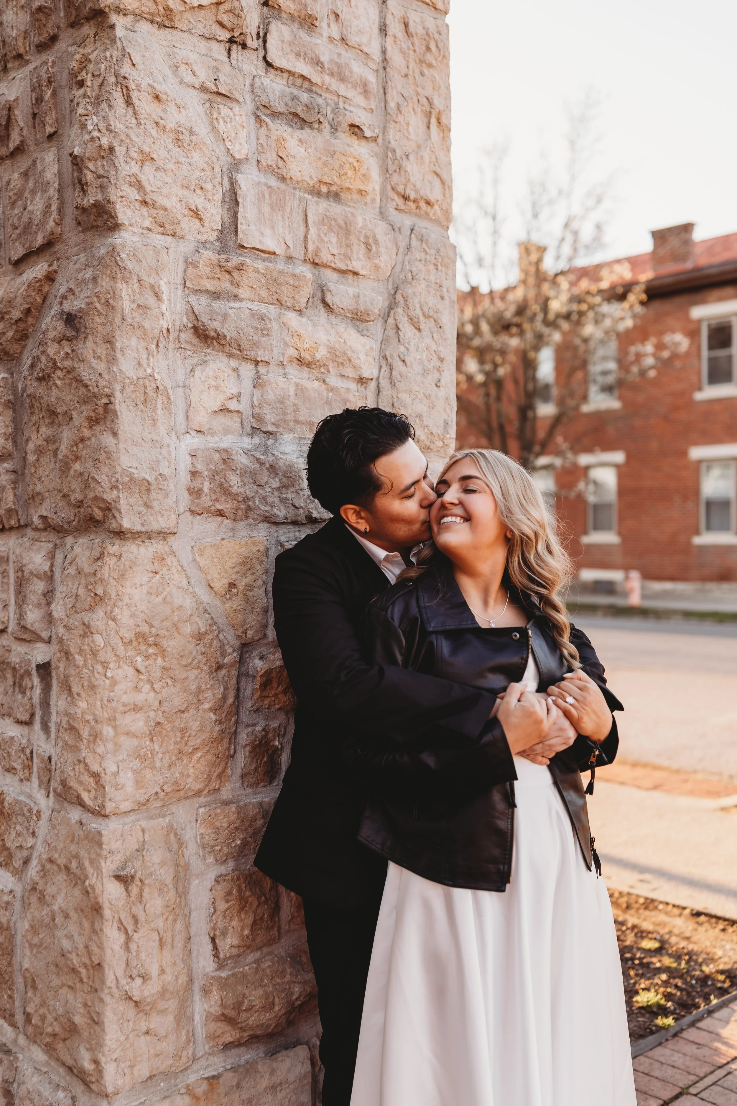 ohdeercollective-ohio-engagement-schiller-park-german-village-wedding-photographer-22.jpg