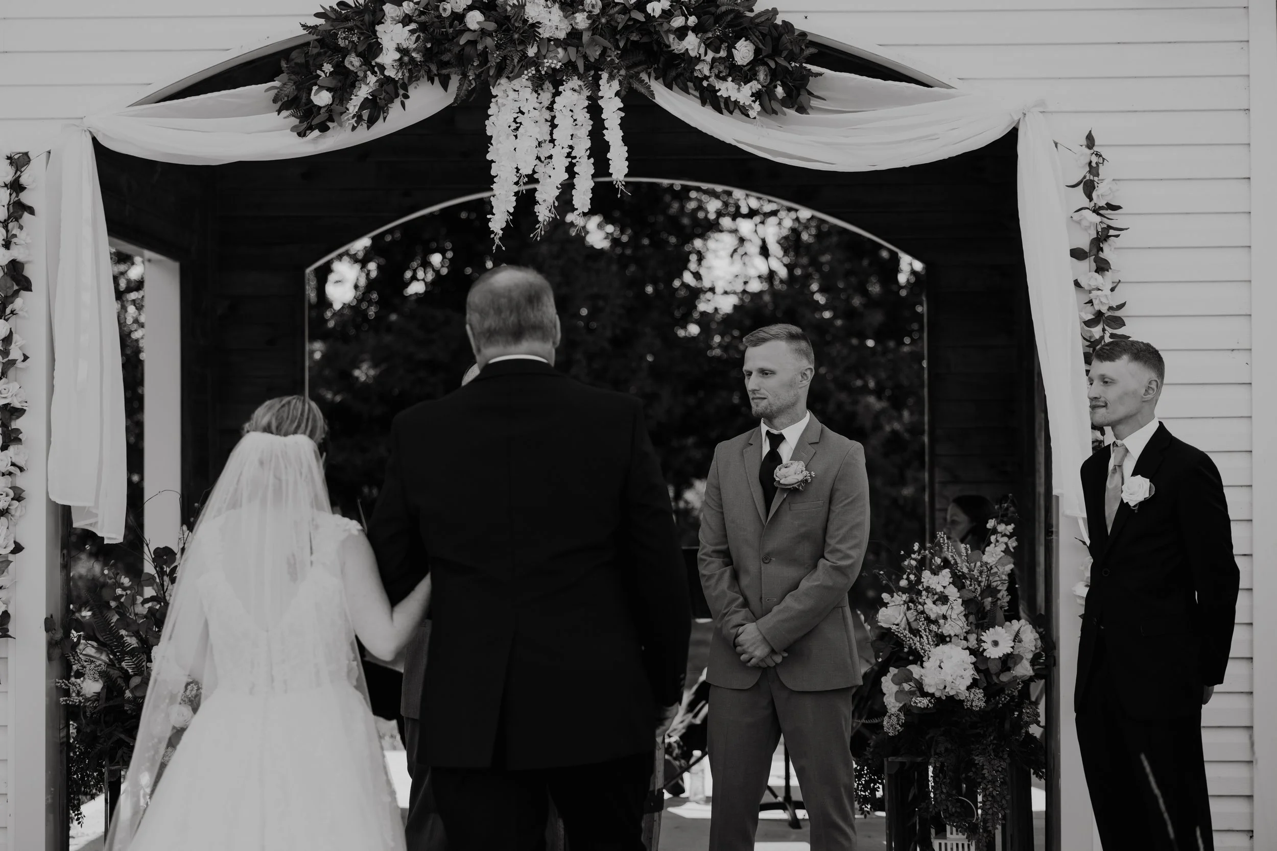 ohdeercollective-ohio-engagement-wedding-photographer-pineacres-21.jpg