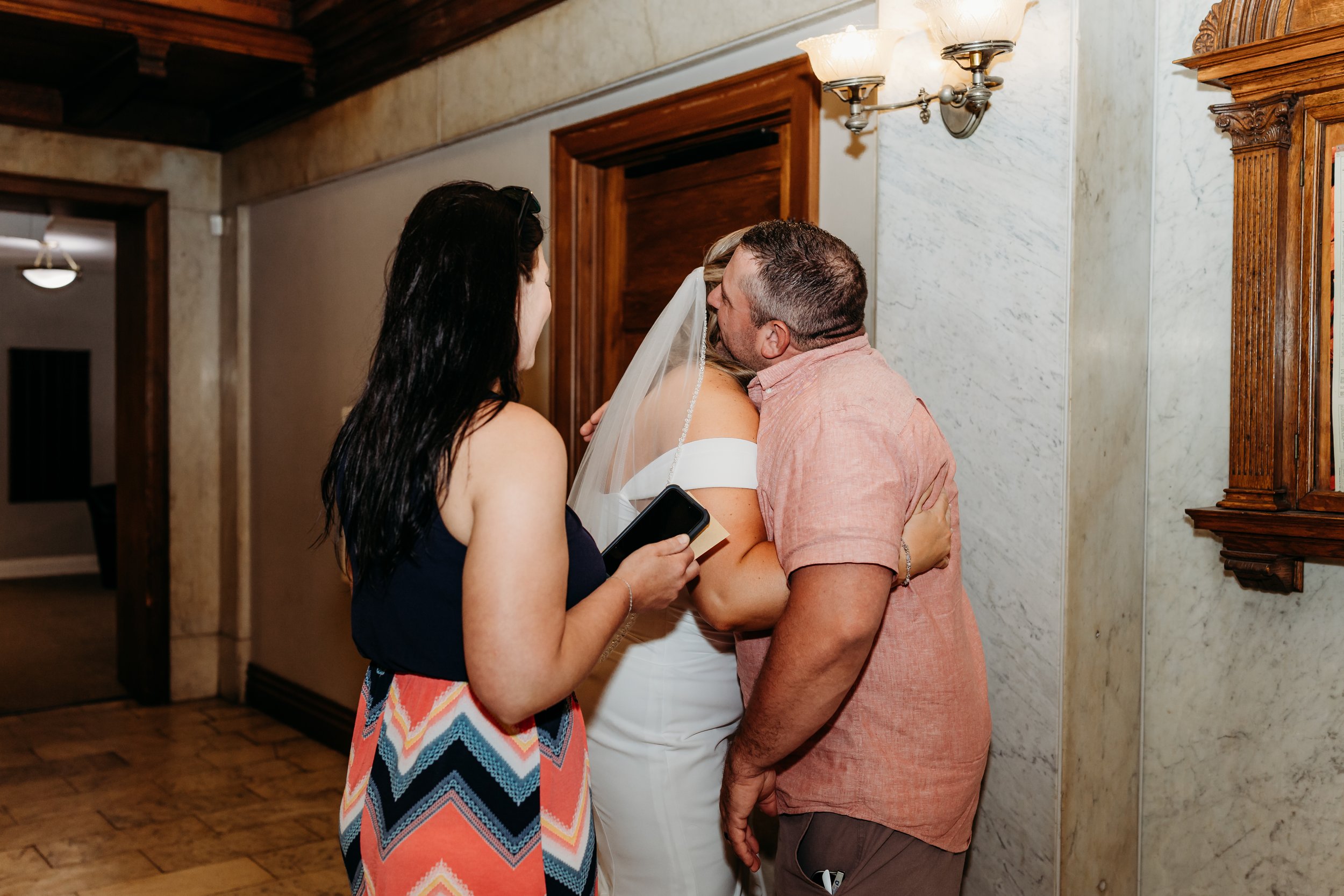 ohdeercollective-ohio-engagement-wedding-photographer-station67-161.jpg