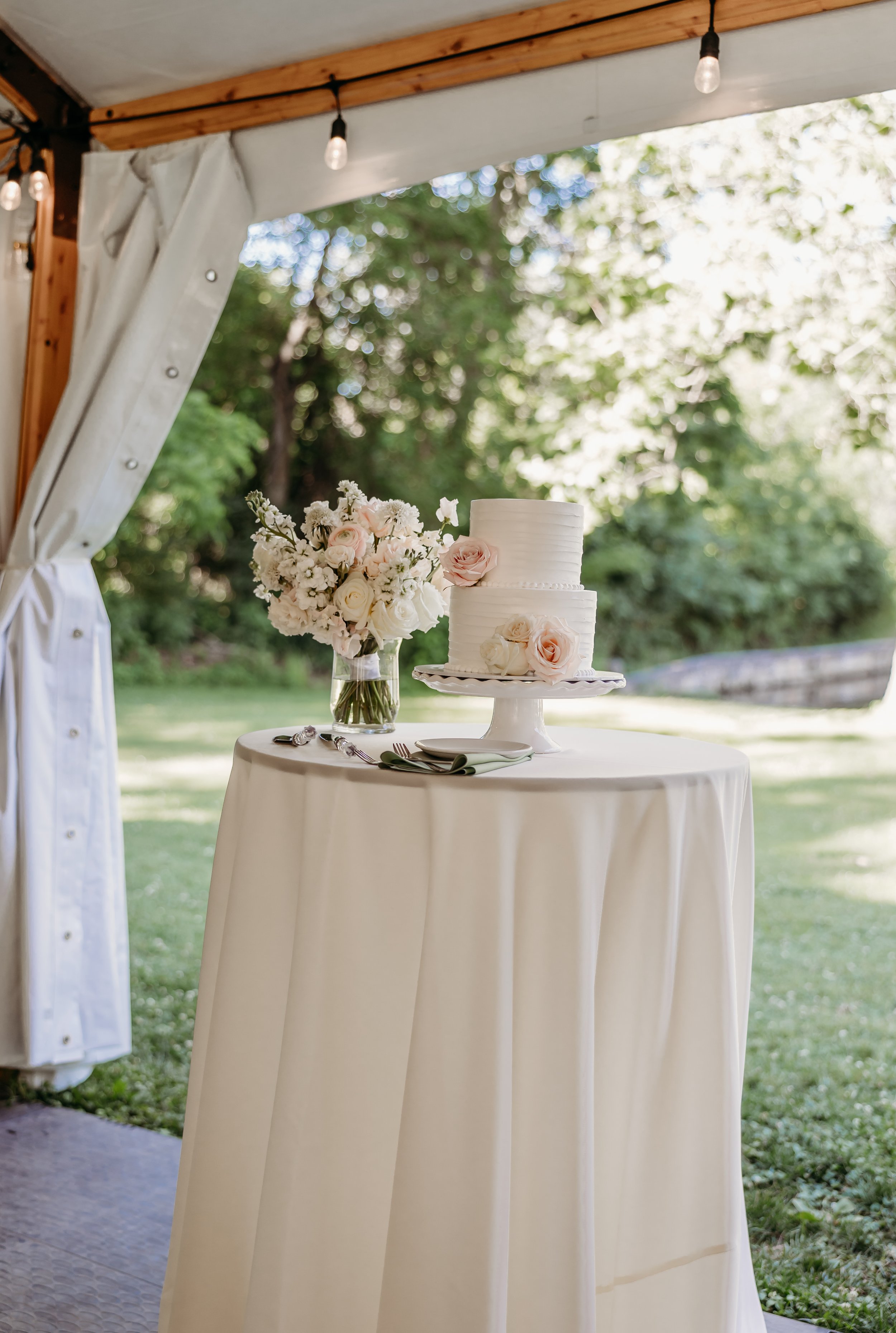 ohdeercollective-ohio-engagement-wedding-photographer-hineshill-32.jpg