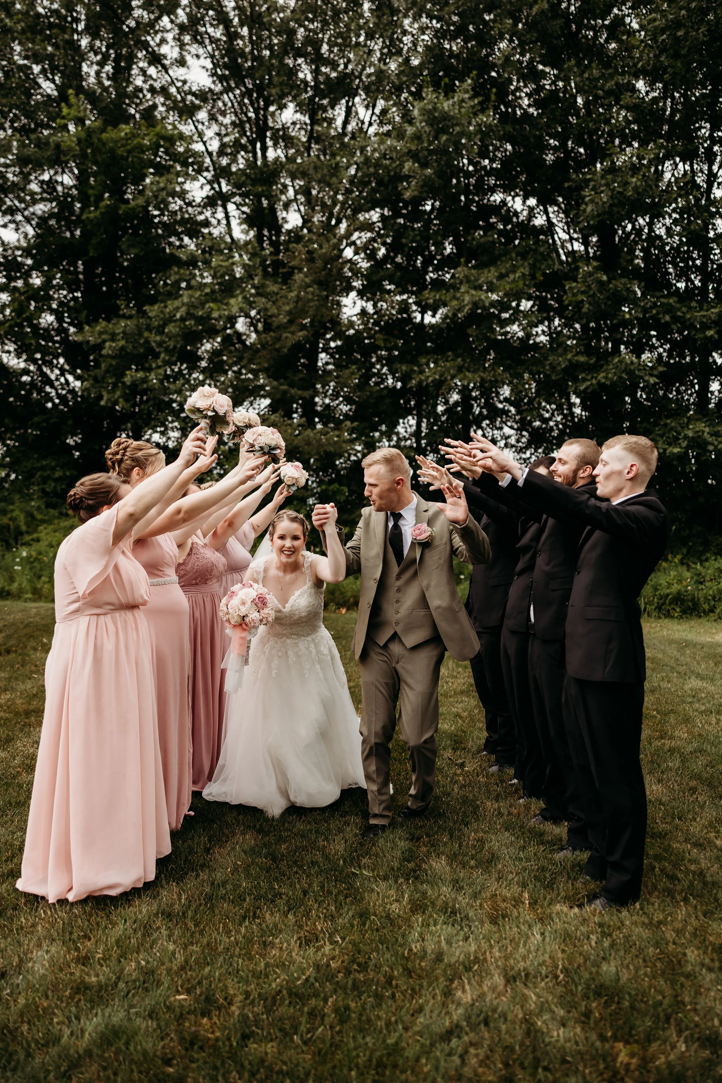 ohdeercollective-ohio-engagement-wedding-photographer-pineacres-27.jpg