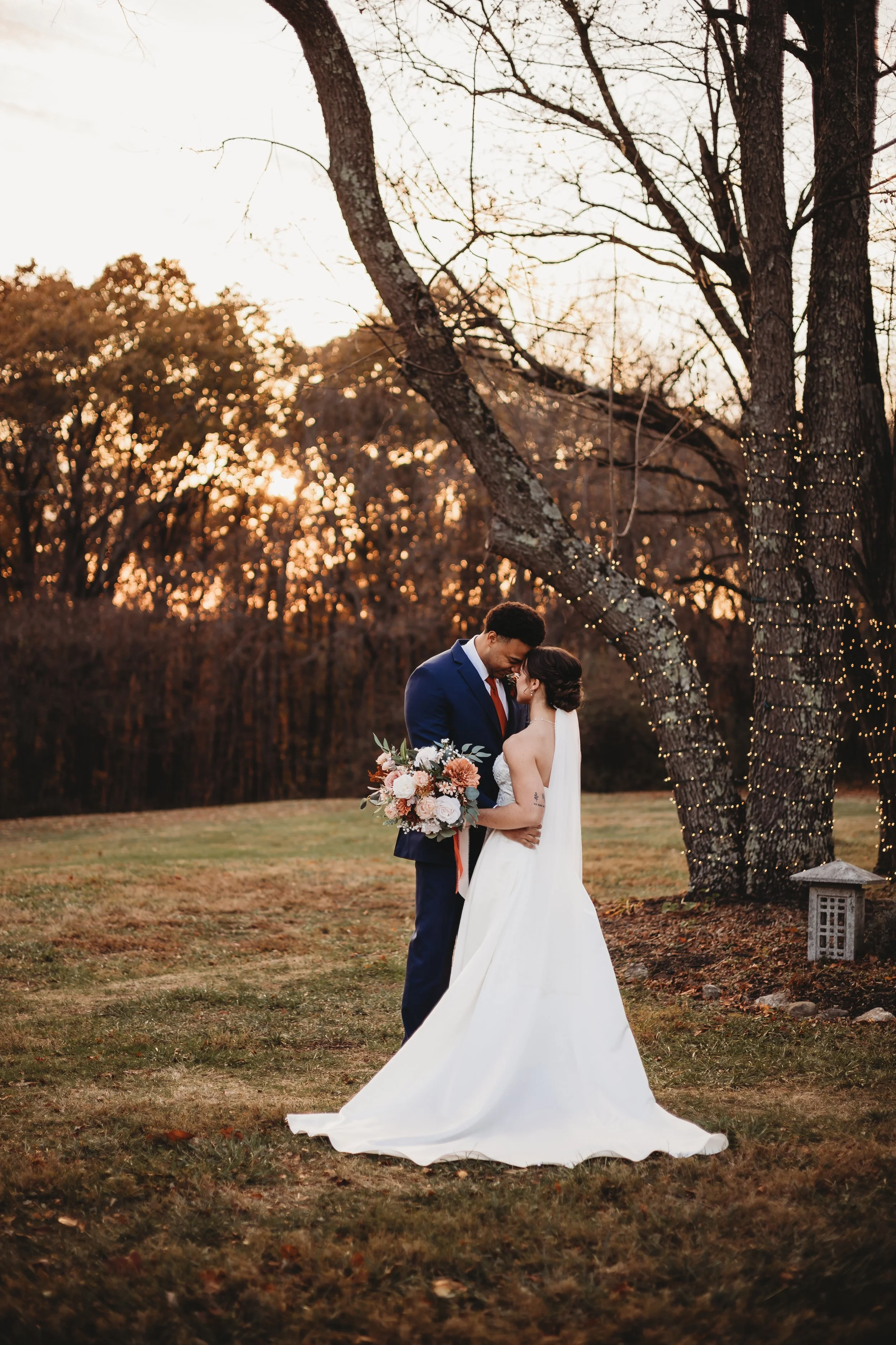 Andre & Kenzie // Evening Romantic Wedding // Cheers Chalet, Lancaster, OH