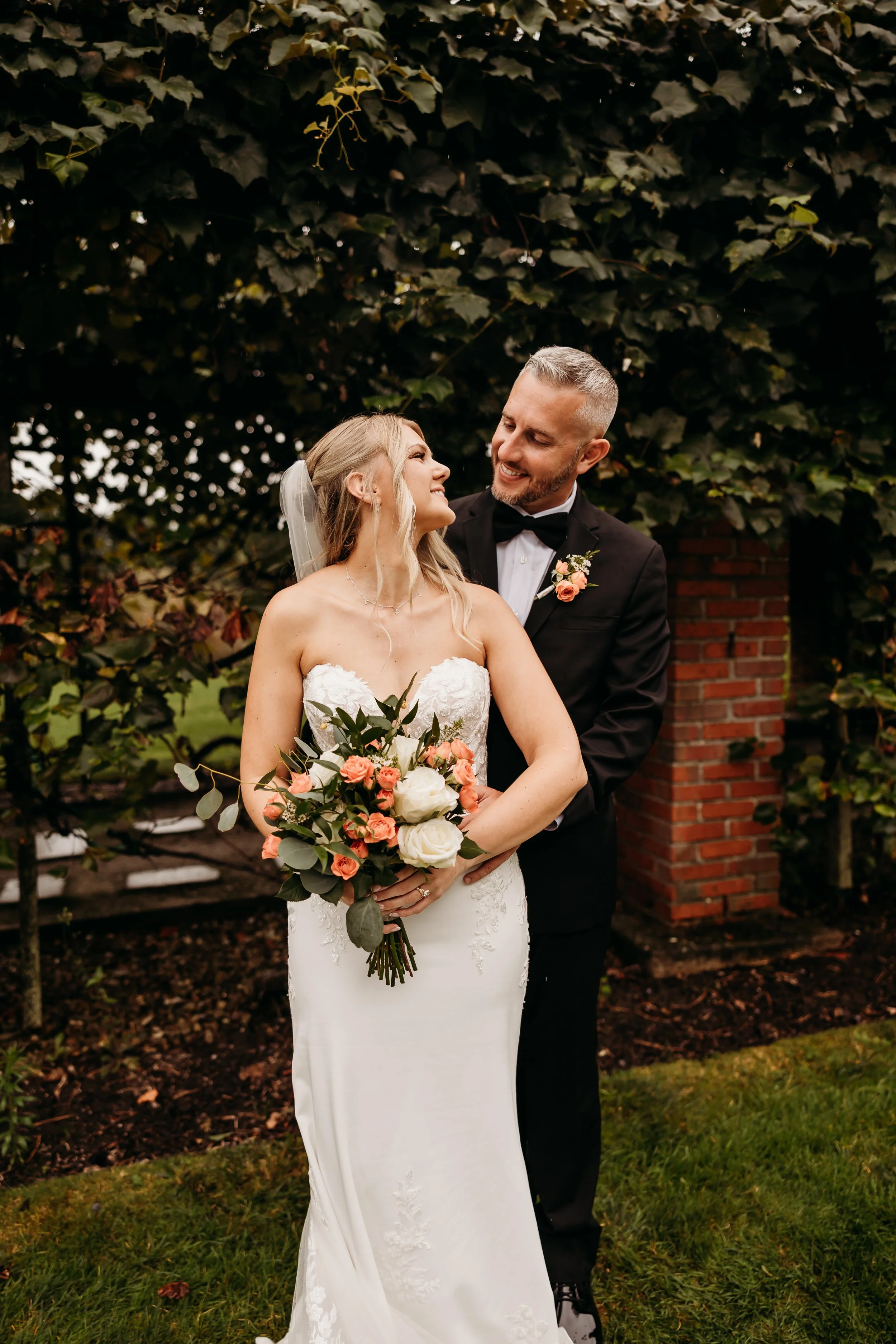ohdeercollective-ohio-engagement-wedding-maternity-photographer-thebank-akron-174.jpg