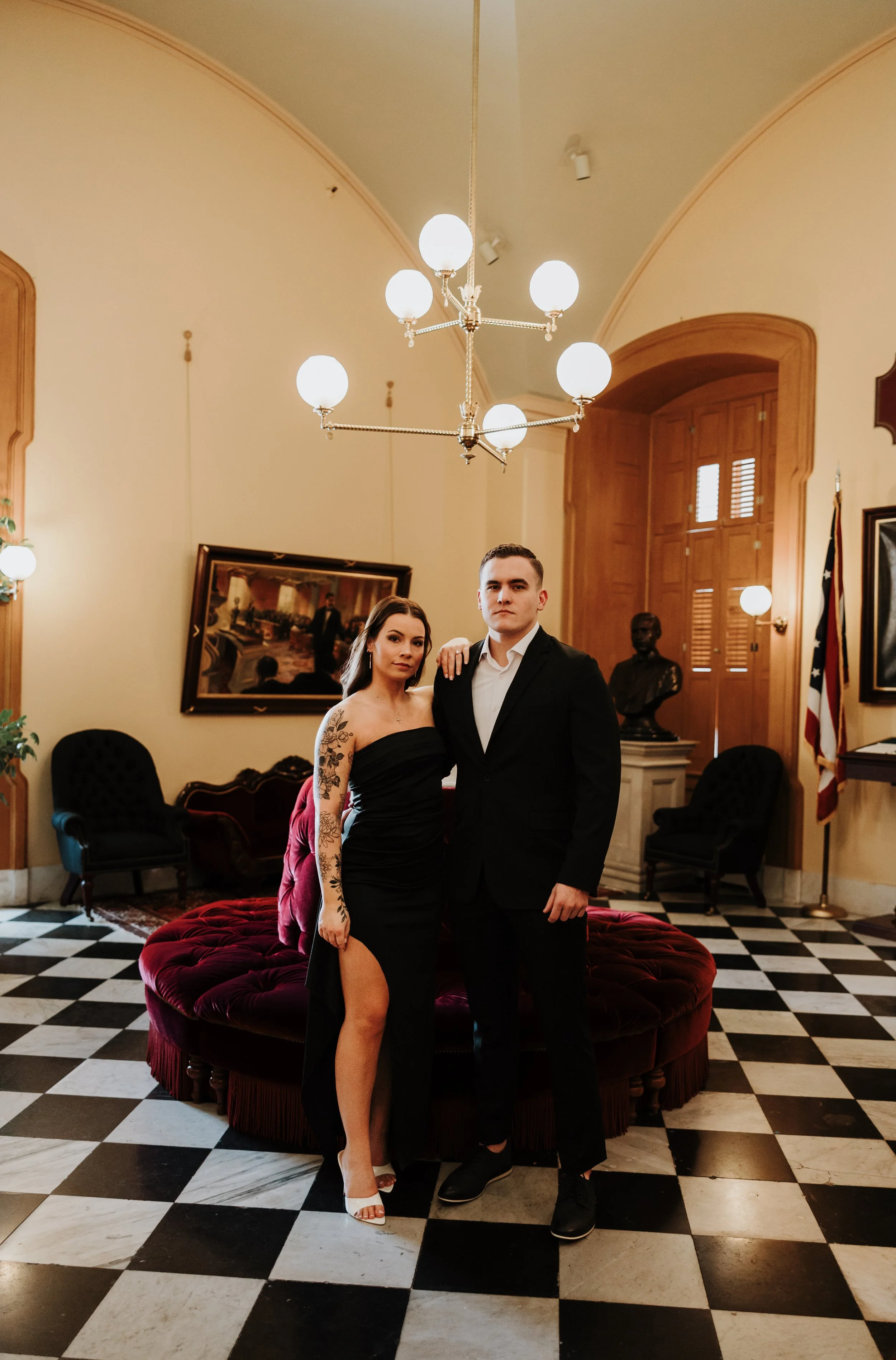 ohdeercollective-ohio-statehouse-wedding-photographer-4.jpg