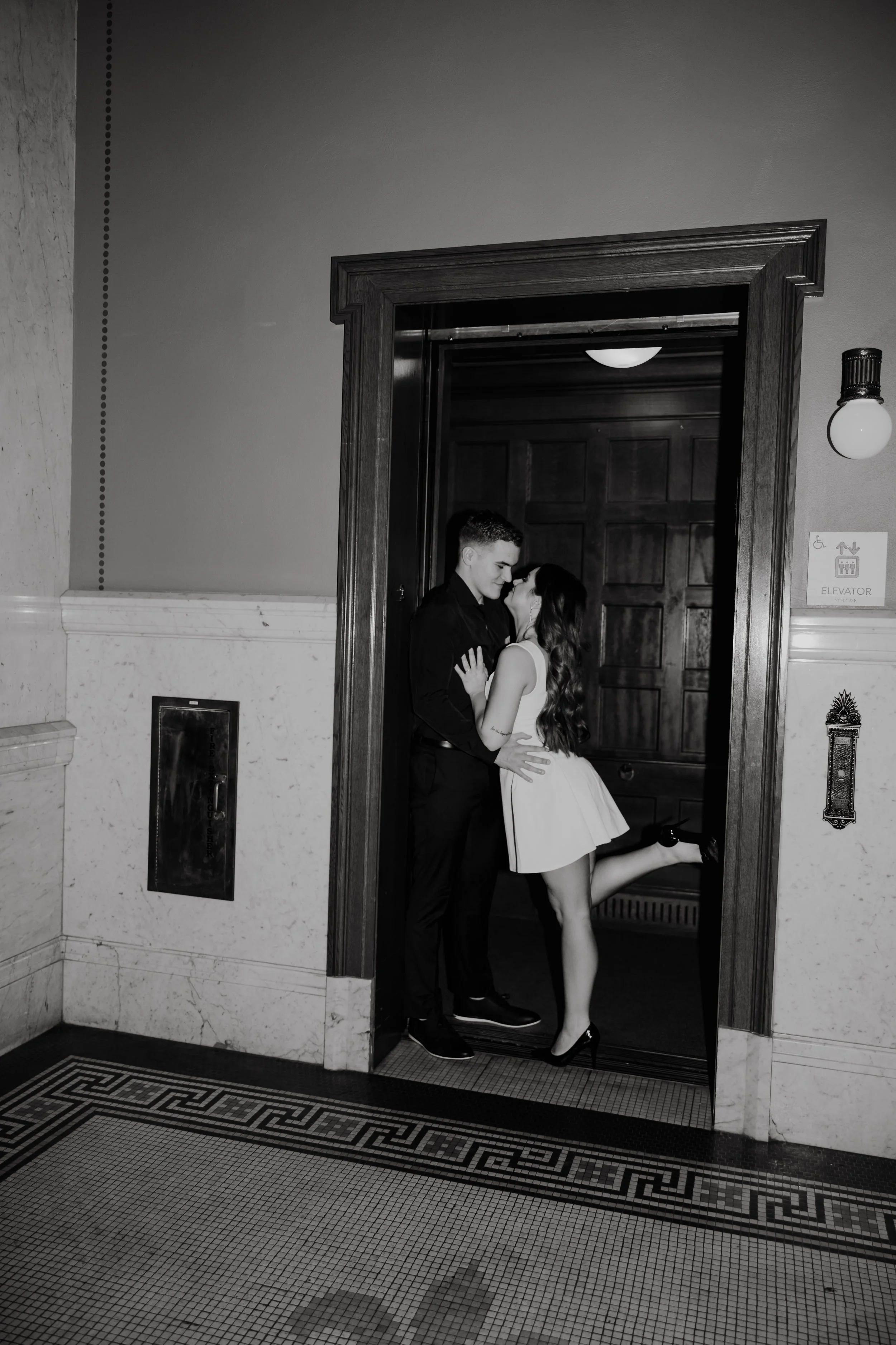 ohdeercollective-ohio-statehouse-wedding-photographer-100.jpg