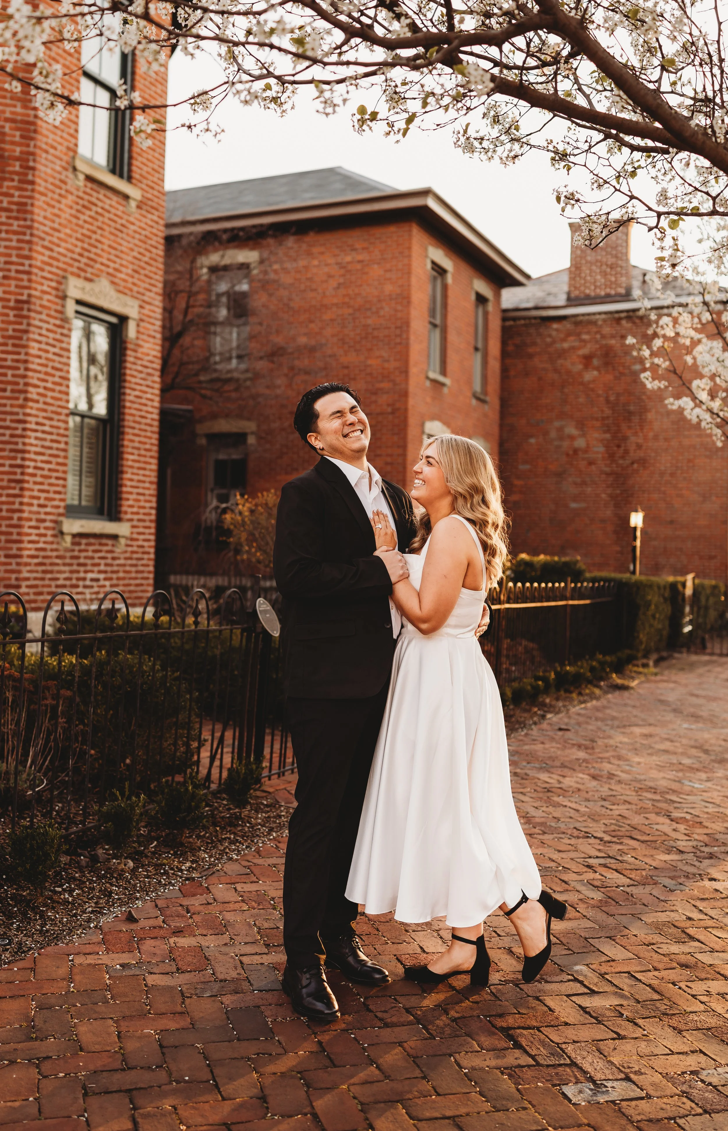 ohdeercollective-ohio-engagement-schiller-park-german-village-wedding-photographer-48.jpg