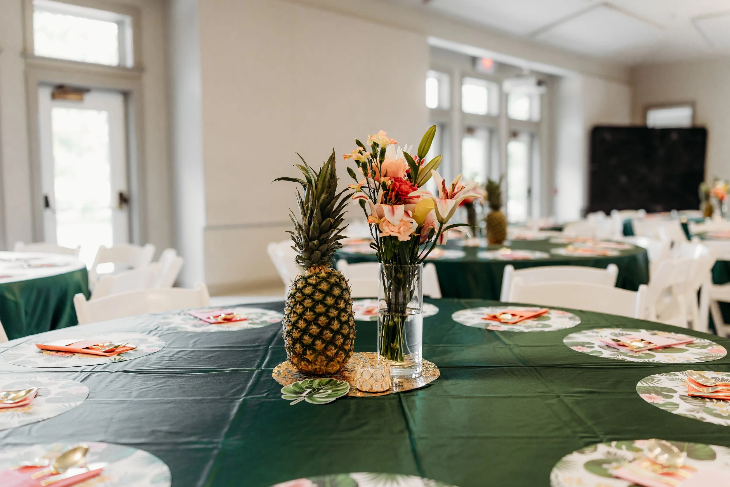 ohdeercollective-ohio-engagement-wedding-photographer-station67-10.jpg