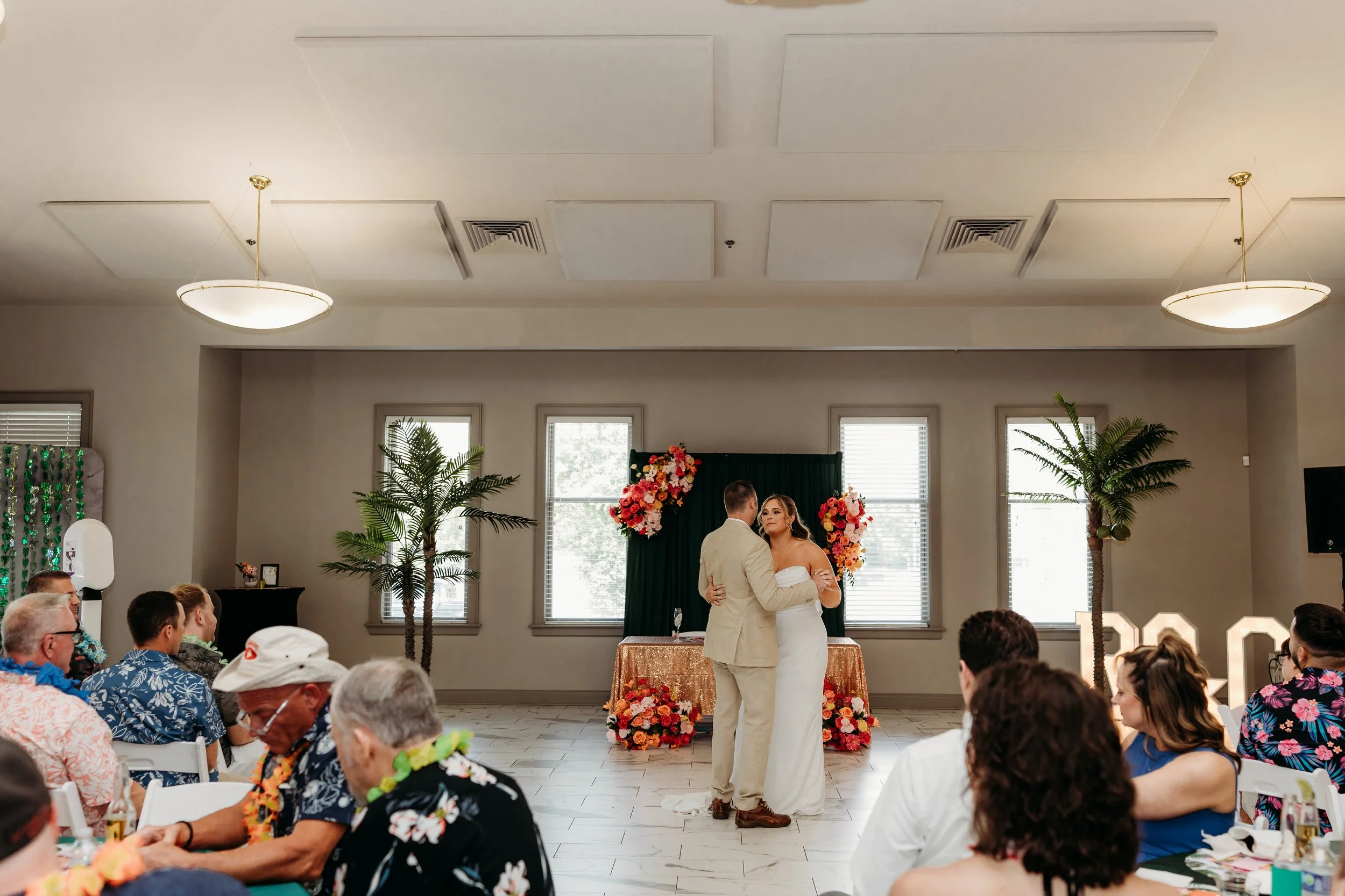 ohdeercollective-ohio-engagement-wedding-photographer-station67-258.jpg
