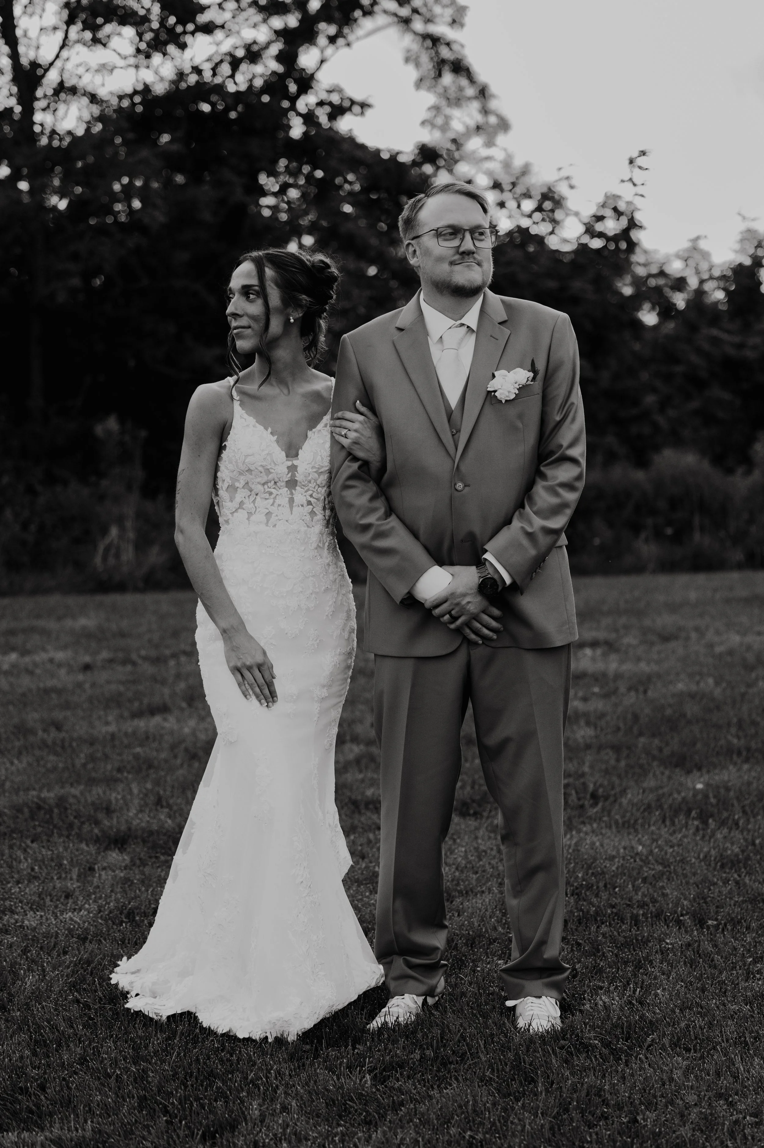ohdeercollective-ohio-engagement-wedding-maternity-photographer-birdseyebarn-norton-44.jpg