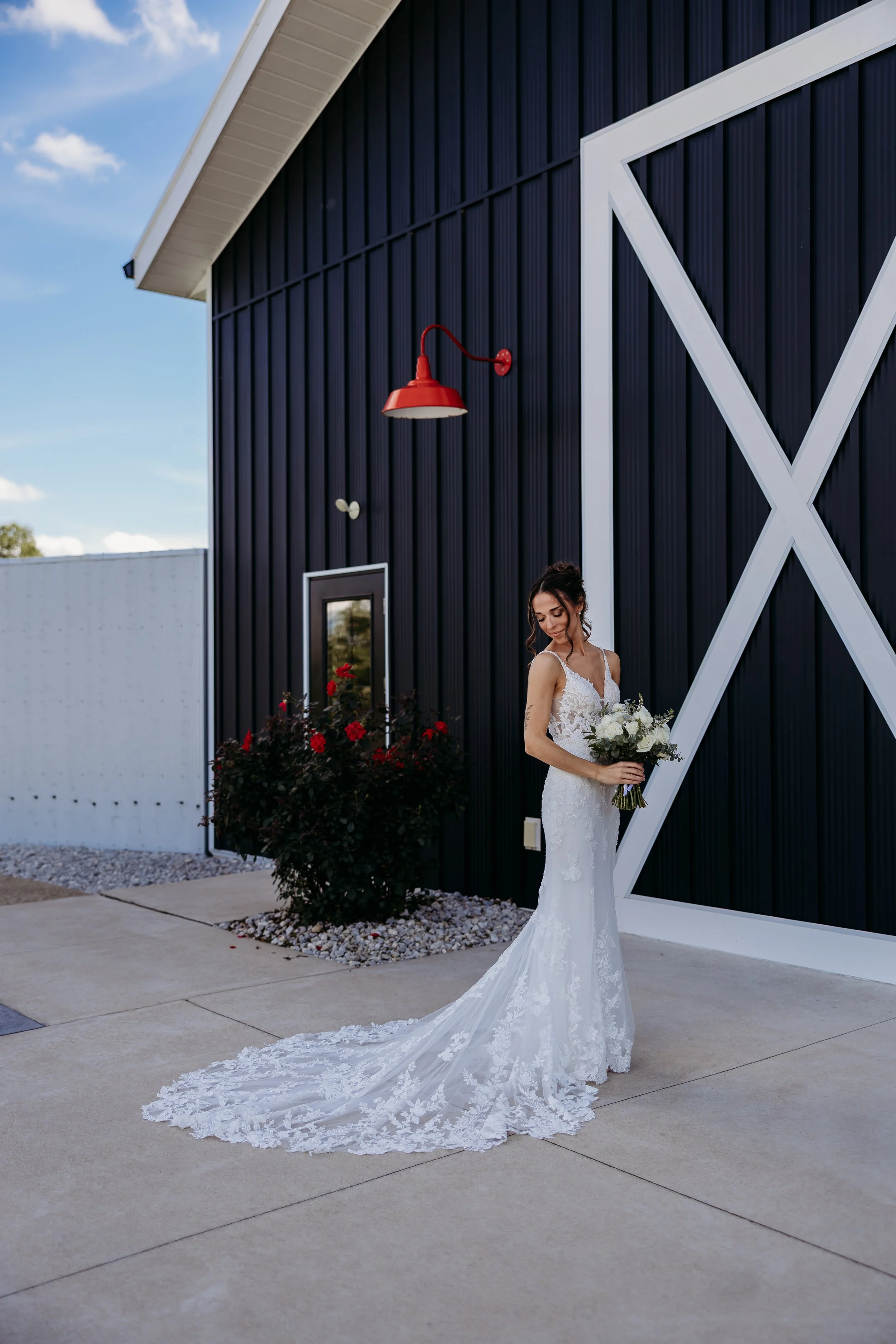 ohdeercollective-ohio-engagement-wedding-maternity-photographer-birdseyebarn-norton-15.jpg