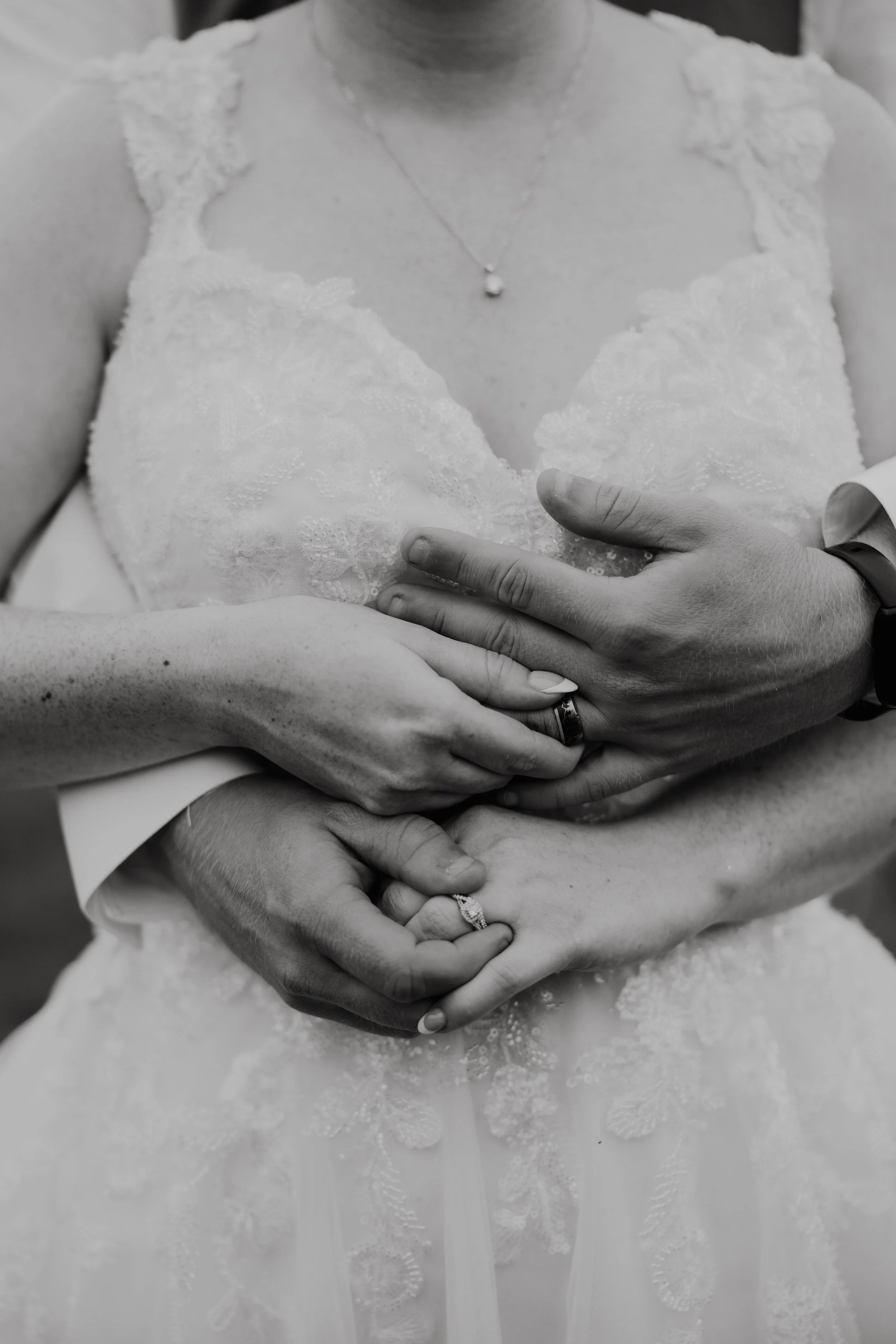 ohdeercollective-ohio-engagement-wedding-photographer-pineacres-47.jpg